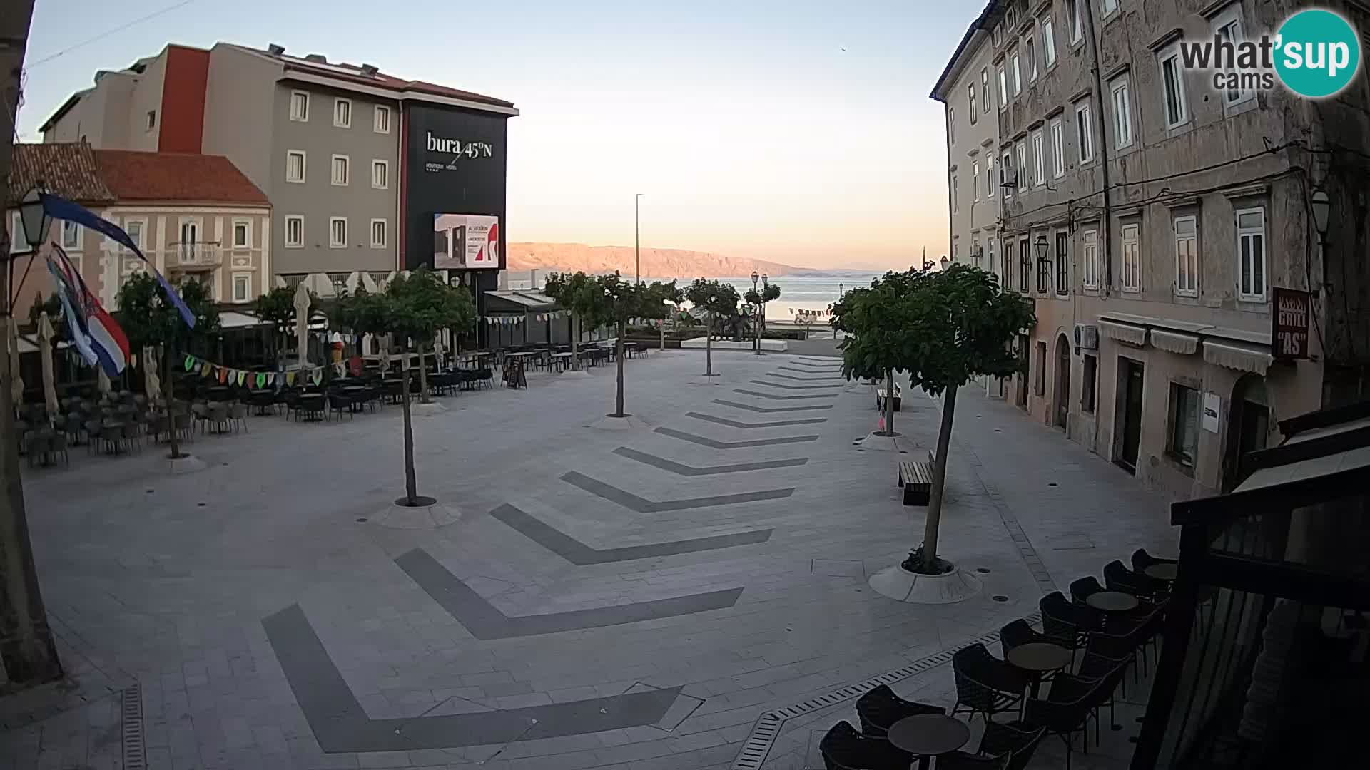 Zentrum der Stadt Senj – Pavlin platz – Live Cam Dalmatia