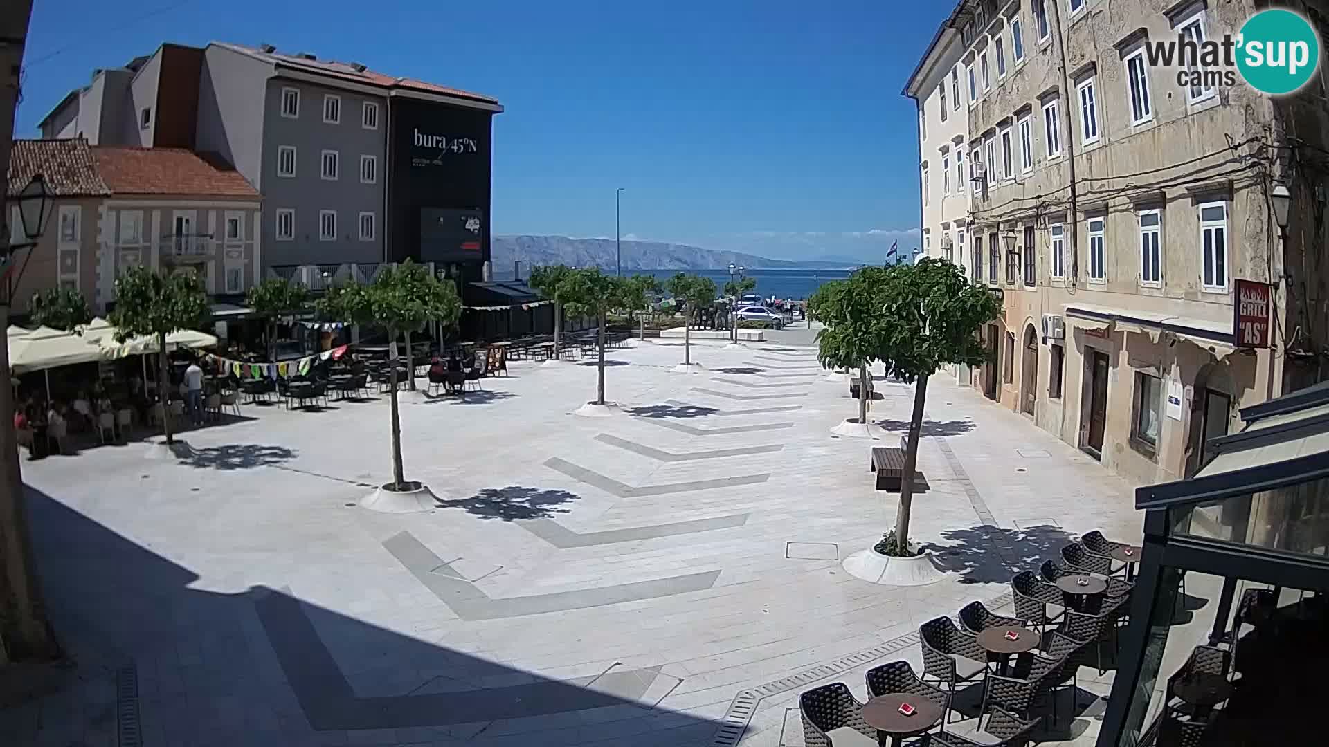 Center mesta Senj – Pavlinski trg – spletne kamere Dalmacija