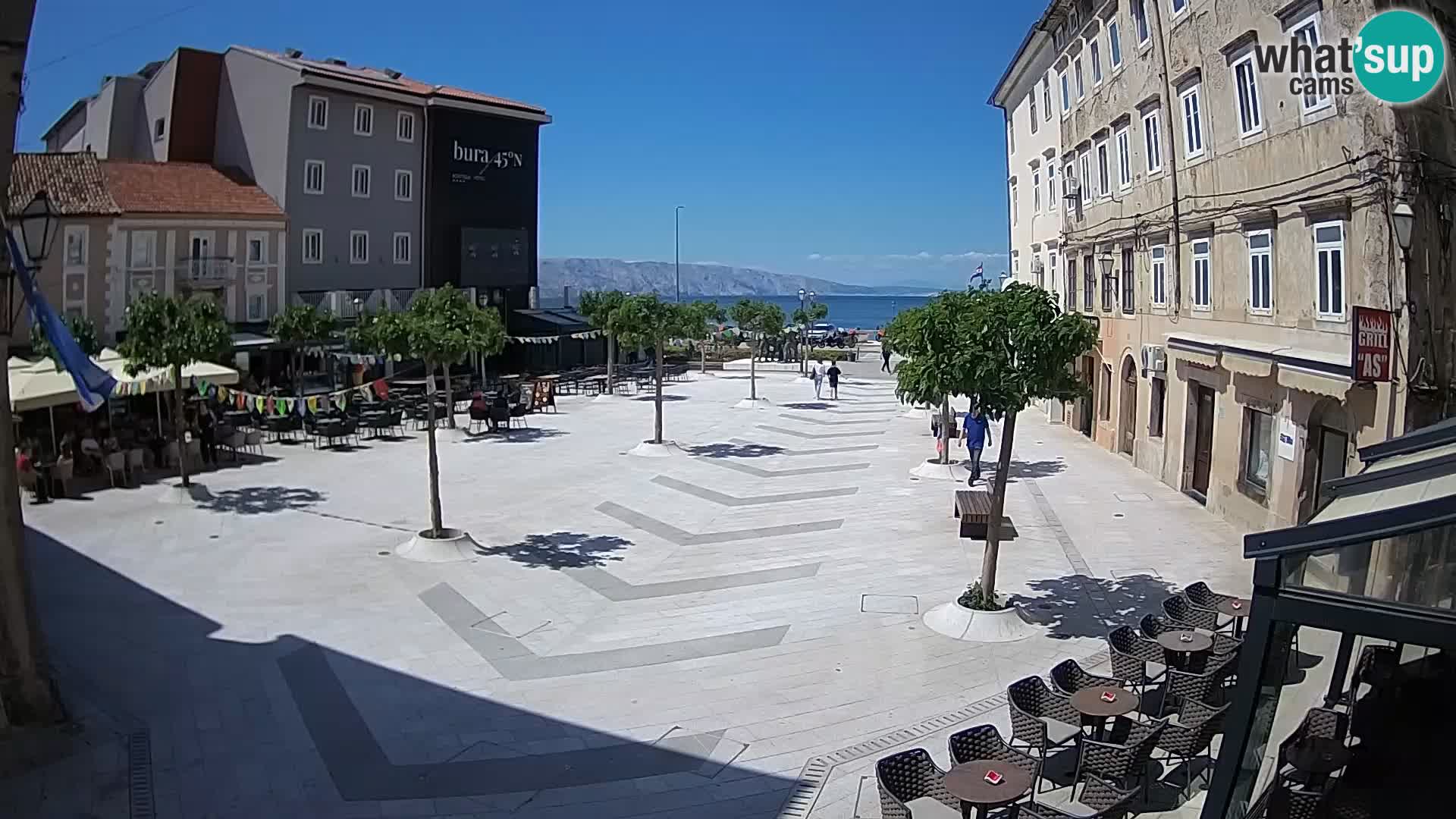 Centar grada Senja – Pavlinski trg – web kamere Dalmacija