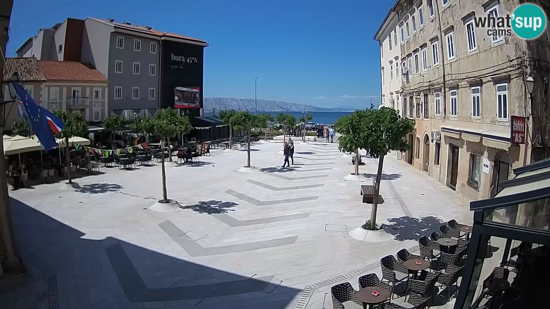 Centar grada Senja – Pavlinski trg – web kamere Dalmacija