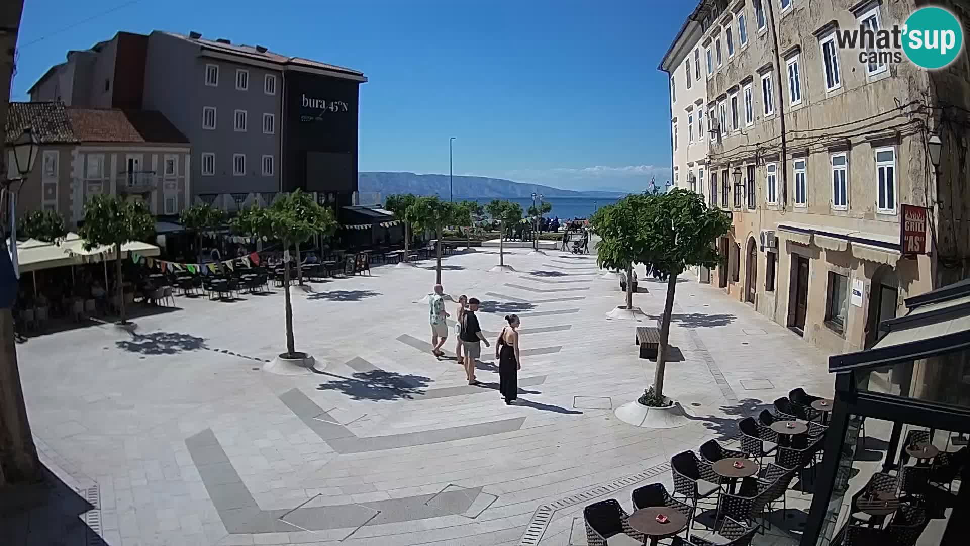 Centar grada Senja – Pavlinski trg – web kamere Dalmacija