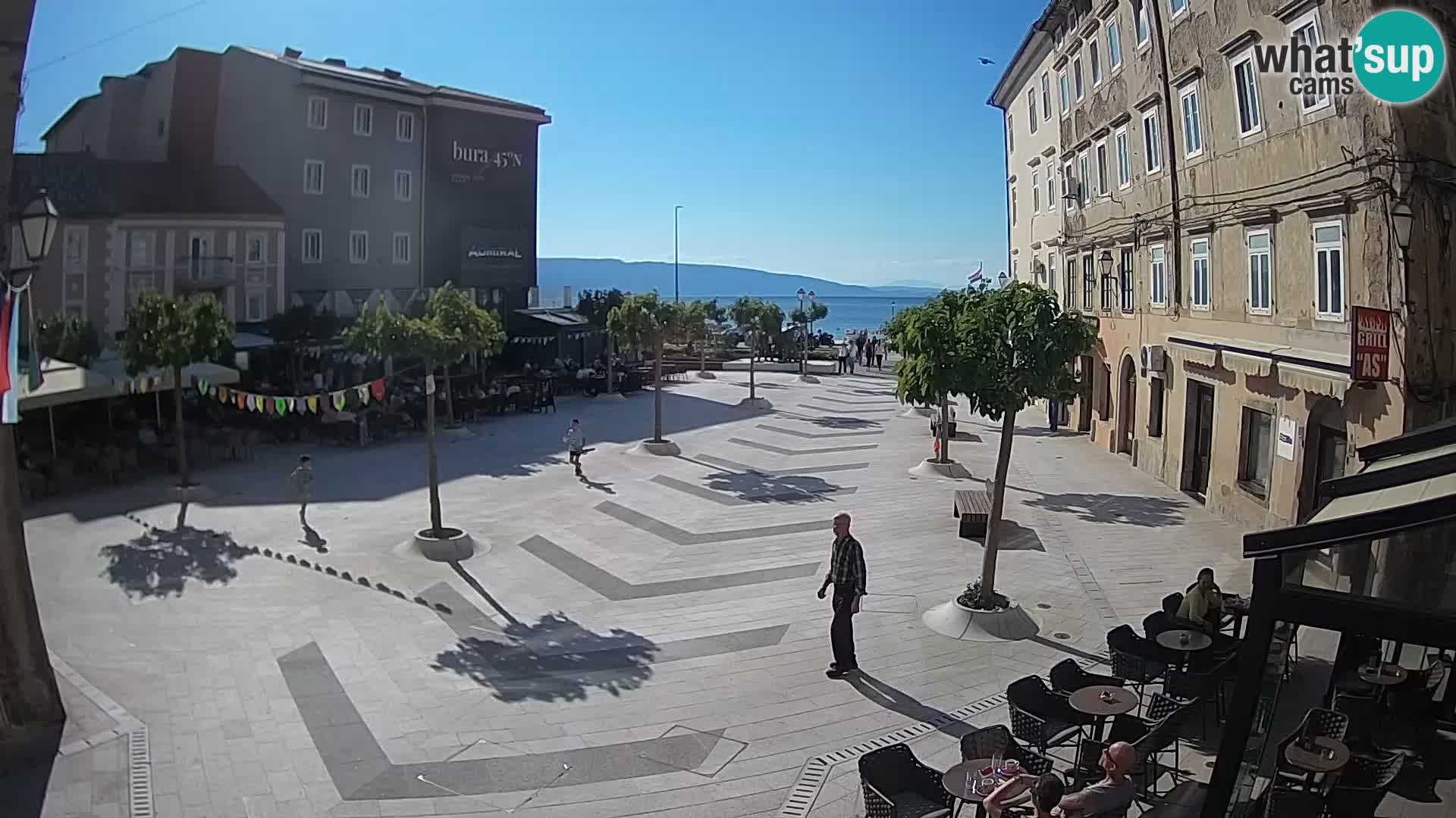 Zentrum der Stadt Senj – Pavlin platz – Live Cam Dalmatia