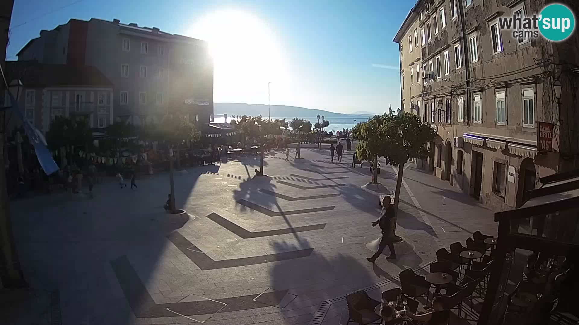 Centar grada Senja – Pavlinski trg – web kamere Dalmacija