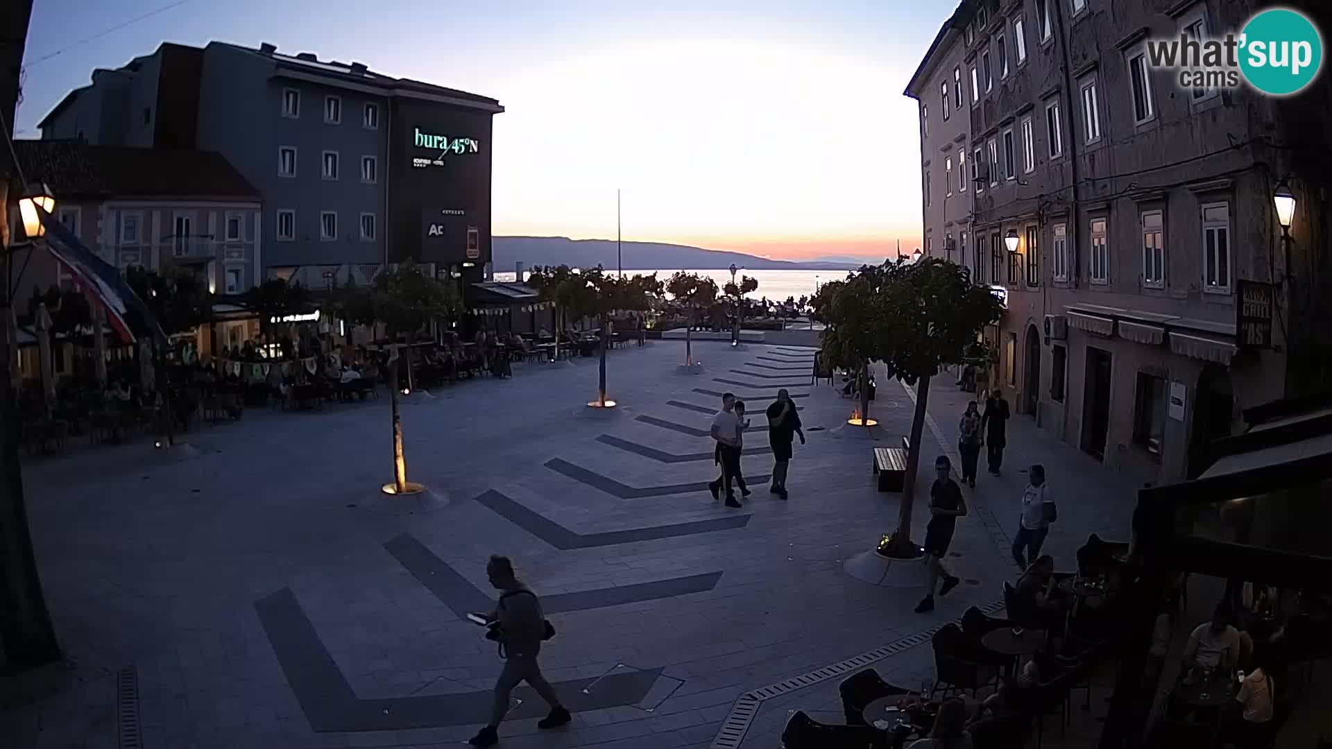 Center mesta Senj – Pavlinski trg – spletne kamere Dalmacija