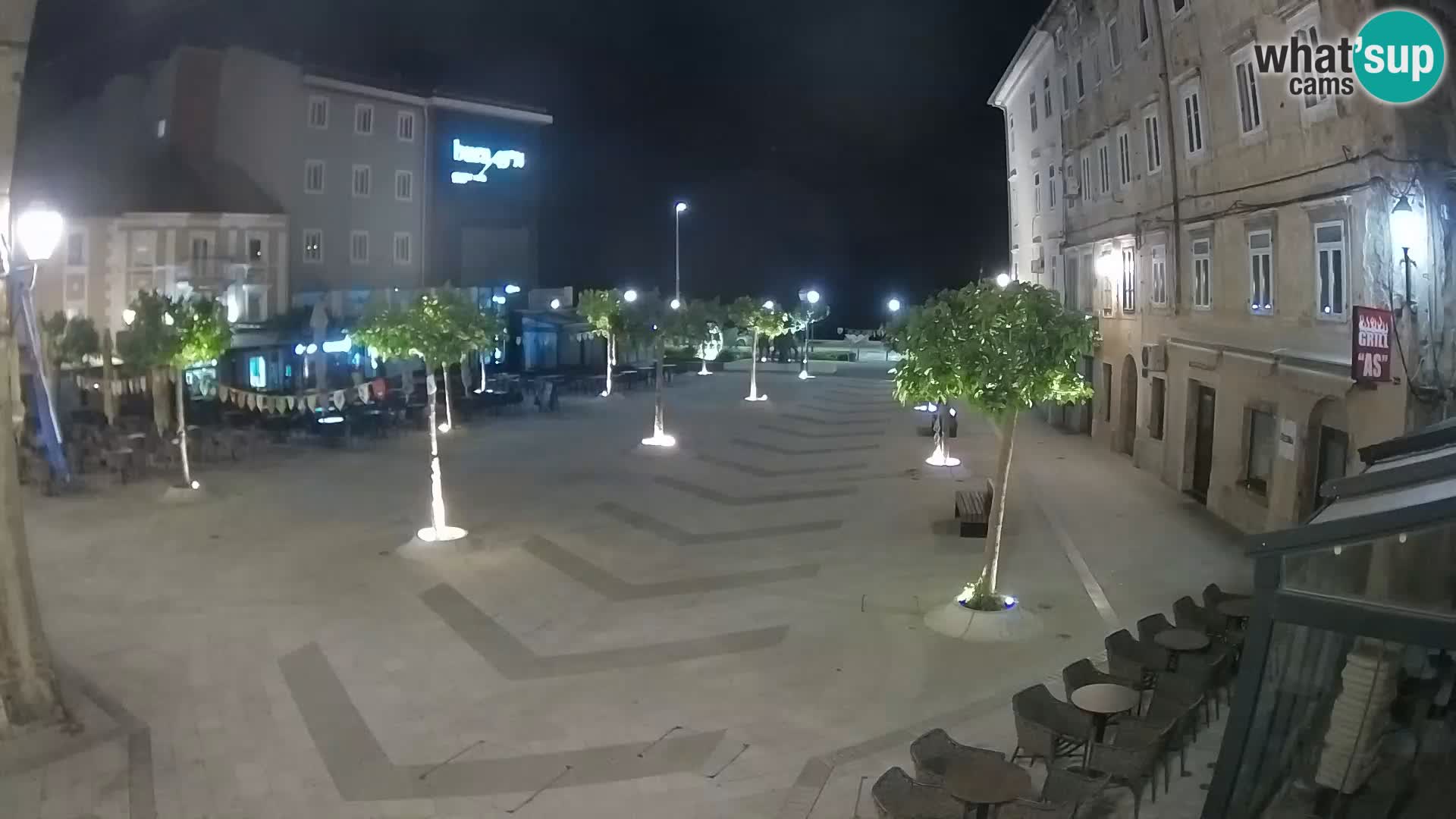 Centar grada Senja – Pavlinski trg – web kamere Dalmacija