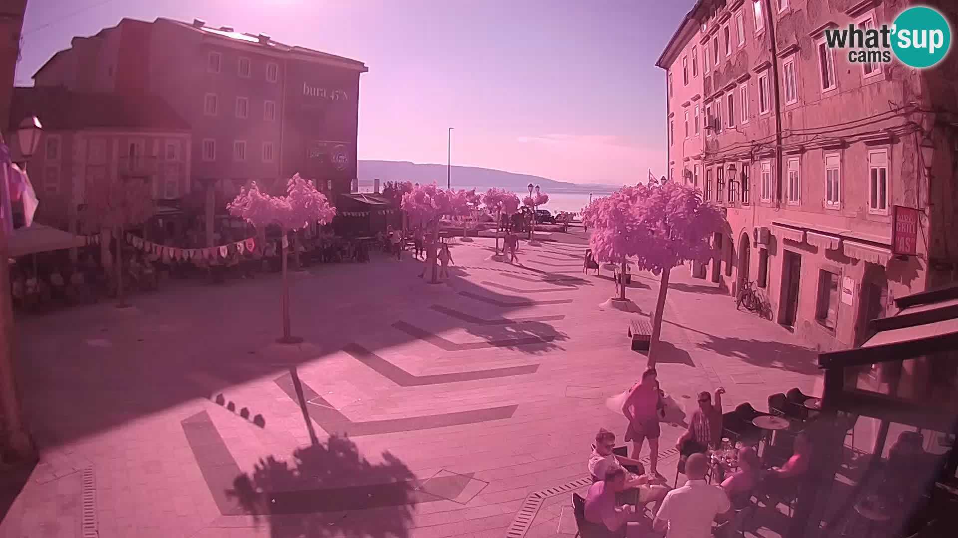 Center mesta Senj – Pavlinski trg – spletne kamere Dalmacija