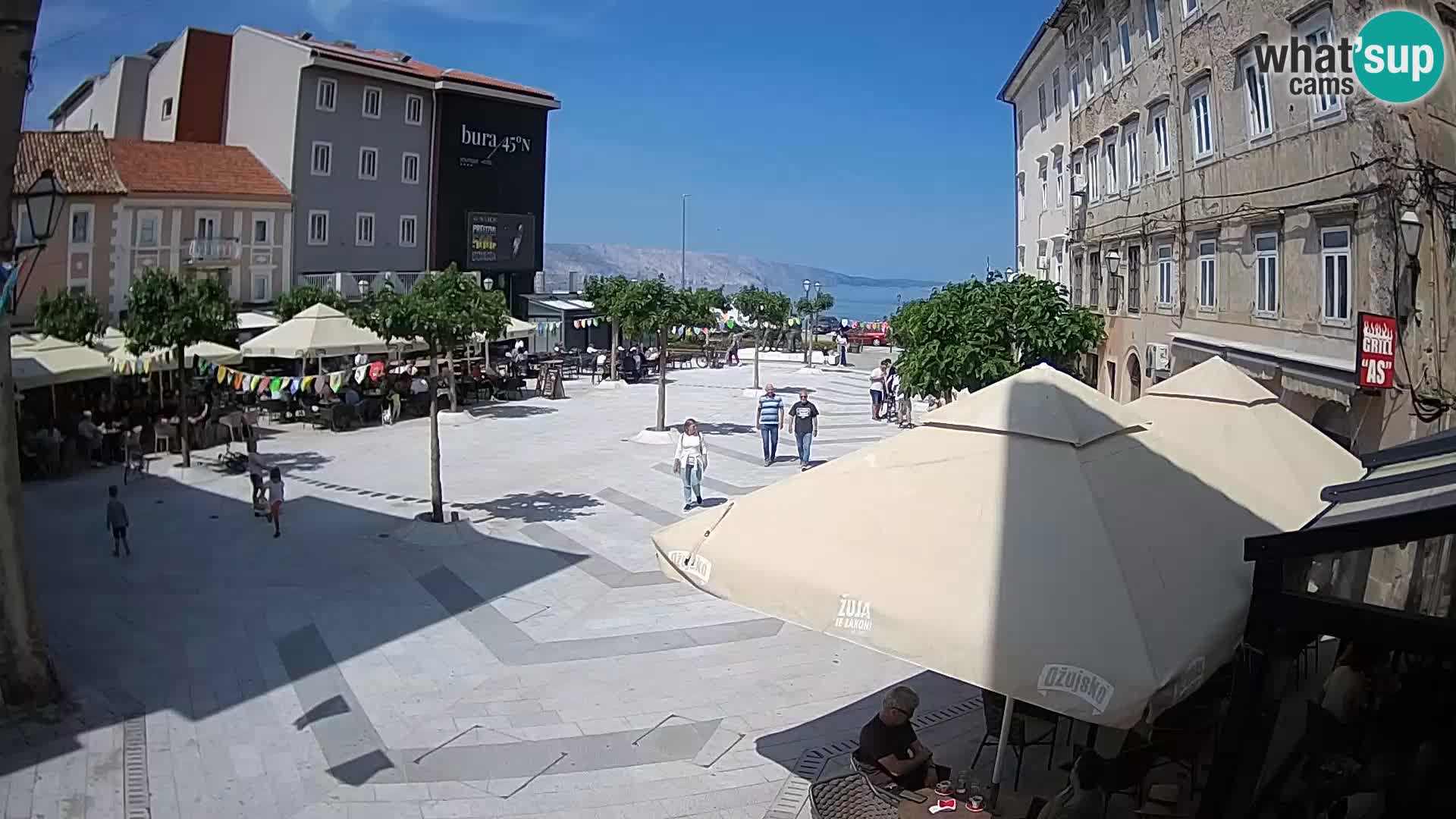 Centar grada Senja – Pavlinski trg – web kamere Dalmacija