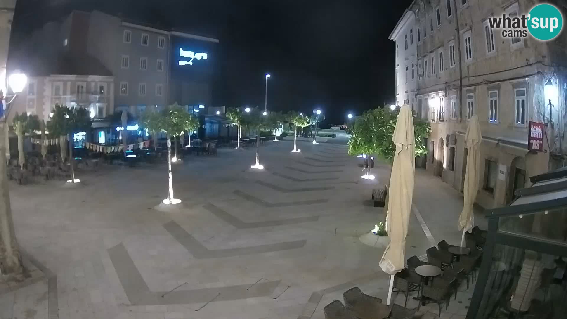 Centar grada Senja – Pavlinski trg – web kamere Dalmacija