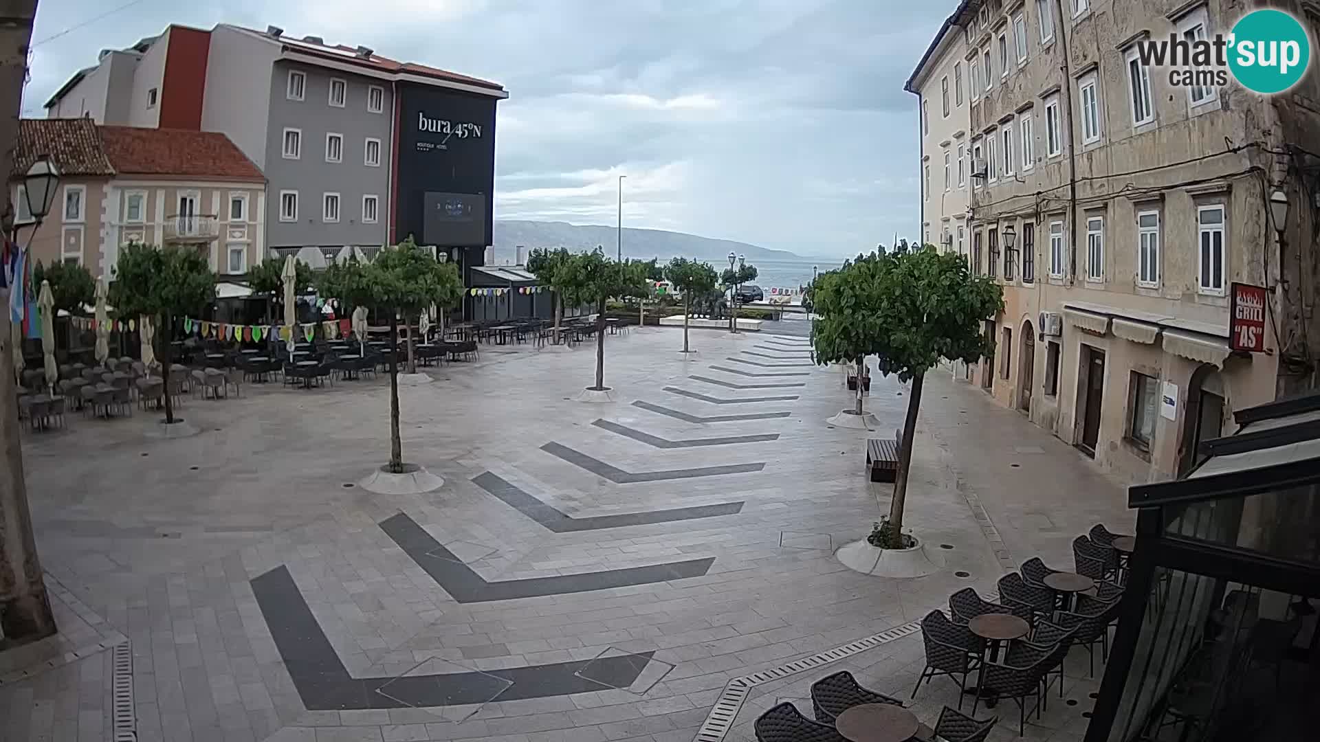 Center mesta Senj – Pavlinski trg – spletne kamere Dalmacija