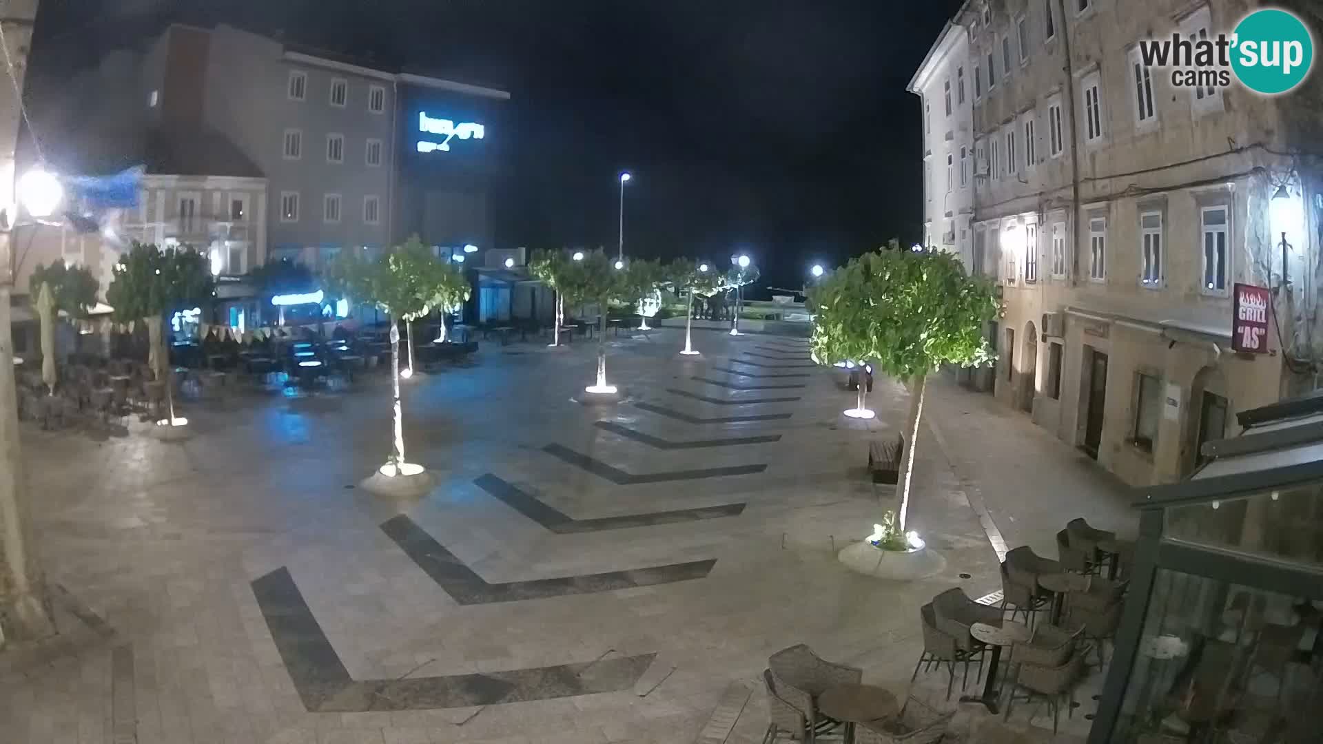 Centar grada Senja – Pavlinski trg – web kamere Dalmacija