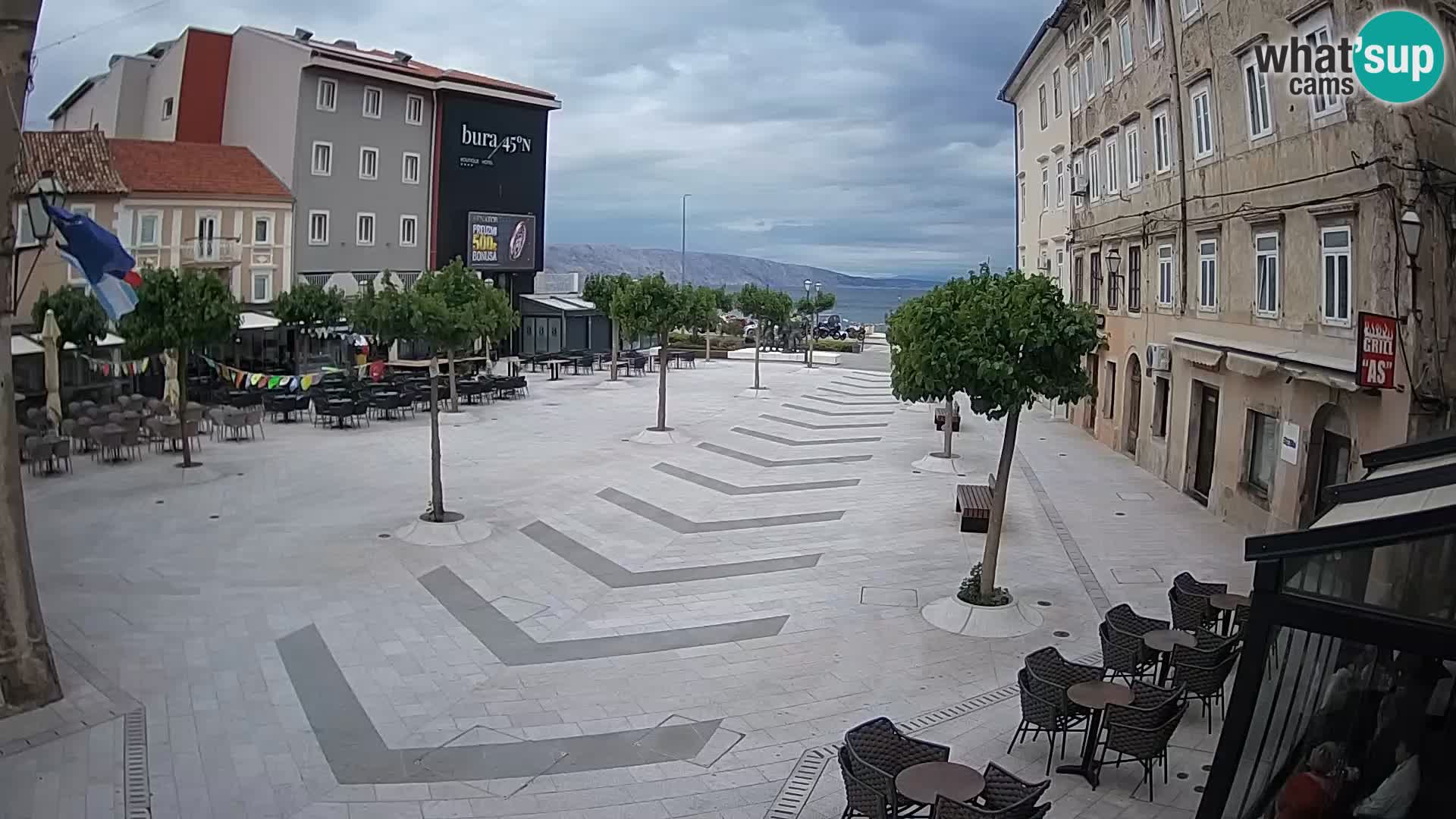 Centar grada Senja – Pavlinski trg – web kamere Dalmacija