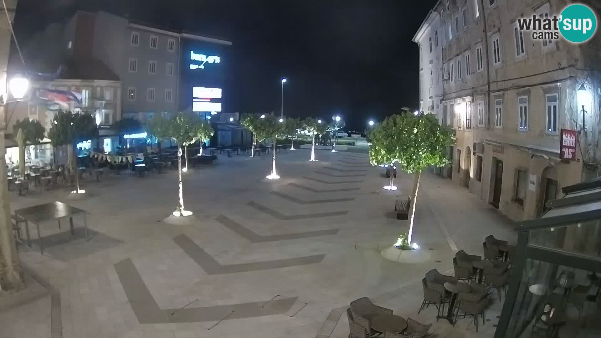 Centar grada Senja – Pavlinski trg – web kamere Dalmacija