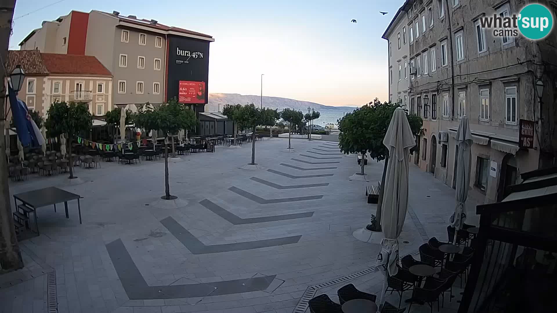 Center mesta Senj – Pavlinski trg – spletne kamere Dalmacija
