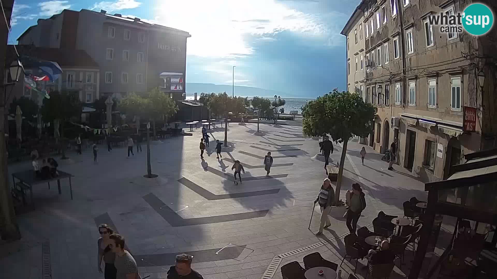 Center mesta Senj – Pavlinski trg – spletne kamere Dalmacija