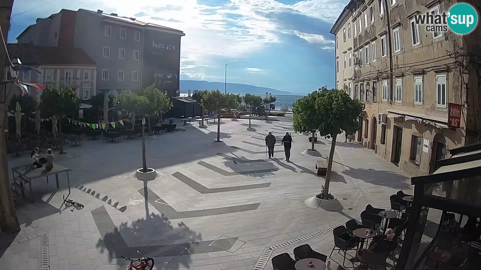 Center mesta Senj – Pavlinski trg – spletne kamere Dalmacija