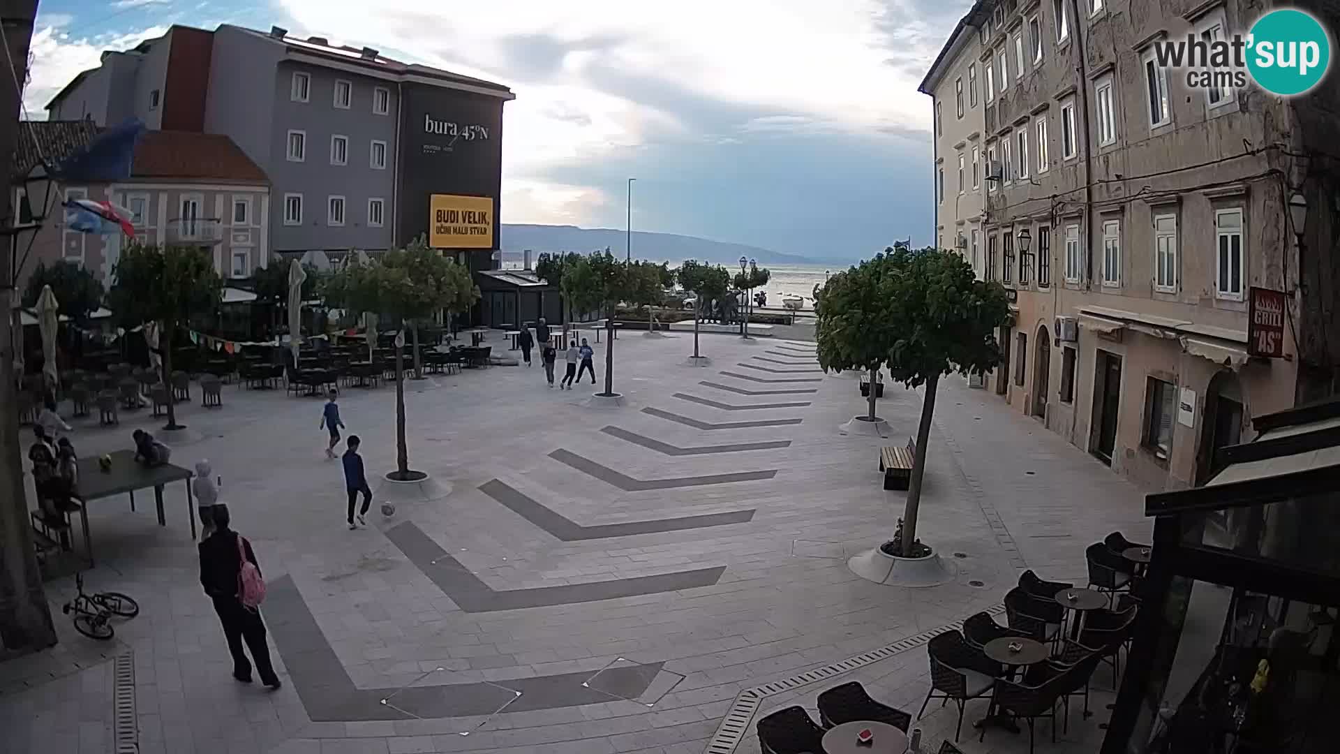 Zentrum der Stadt Senj – Pavlin platz – Live Cam Dalmatia