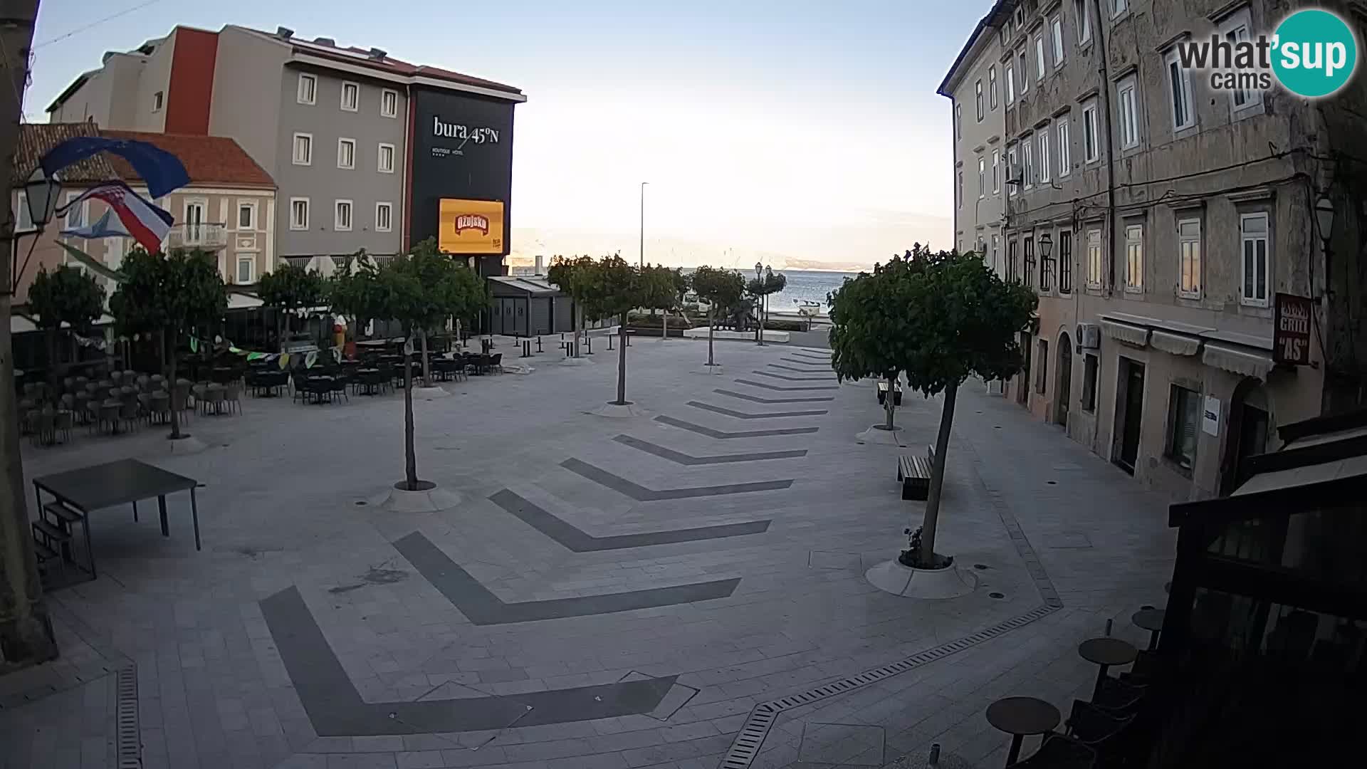Center mesta Senj – Pavlinski trg – spletne kamere Dalmacija
