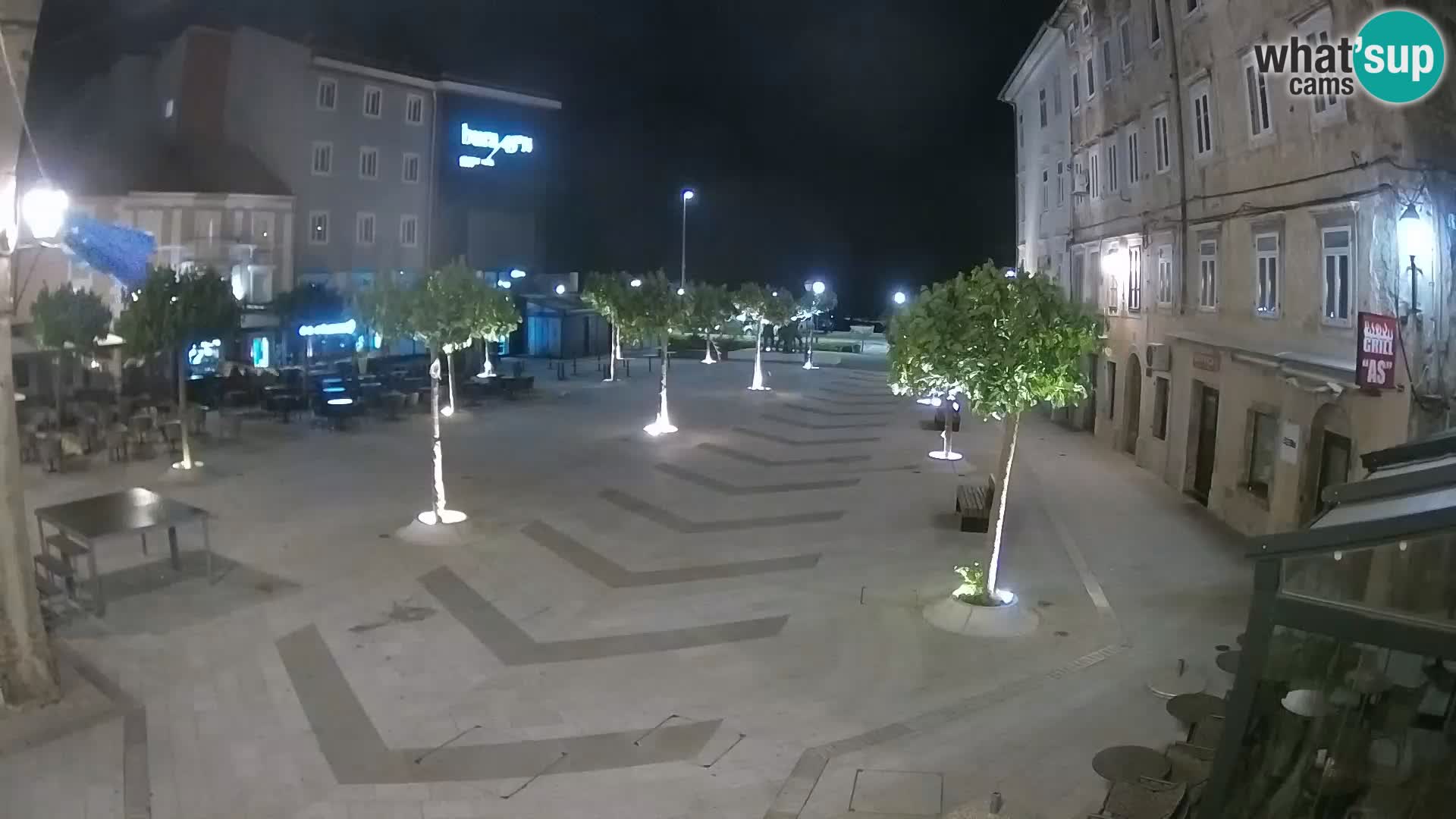 Centar grada Senja – Pavlinski trg – web kamere Dalmacija