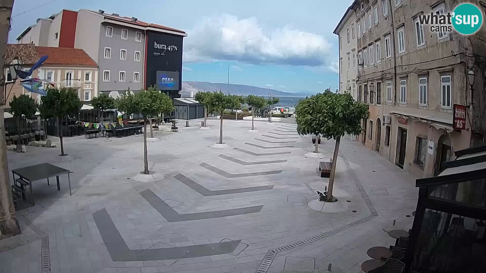 Center mesta Senj – Pavlinski trg – spletne kamere Dalmacija