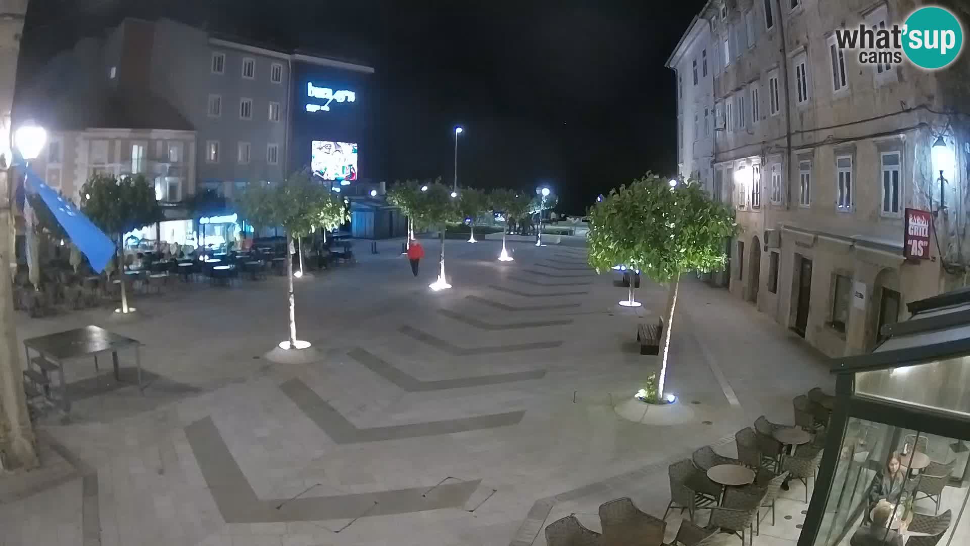 Centar grada Senja – Pavlinski trg – web kamere Dalmacija