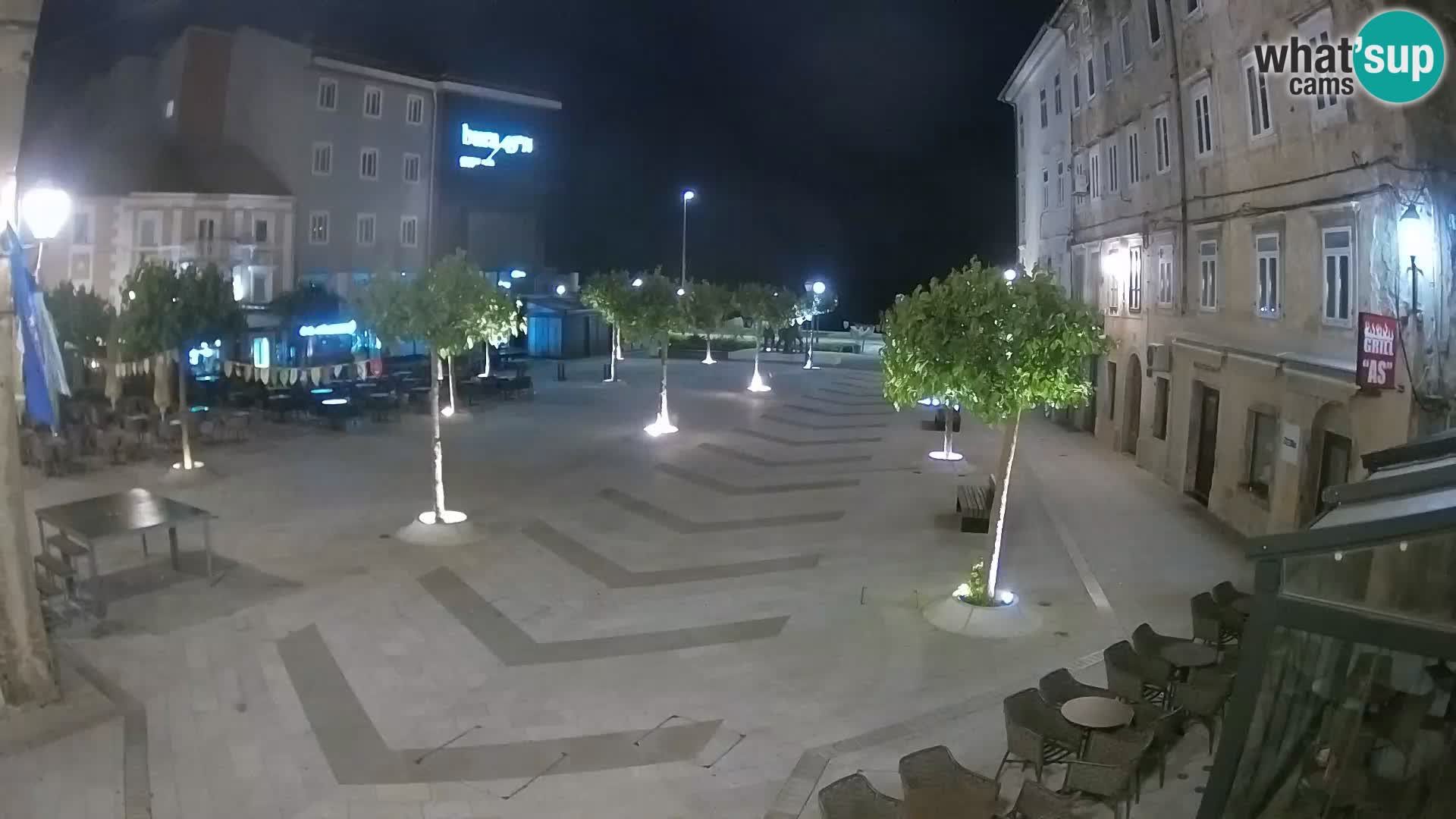 Centar grada Senja – Pavlinski trg – web kamere Dalmacija