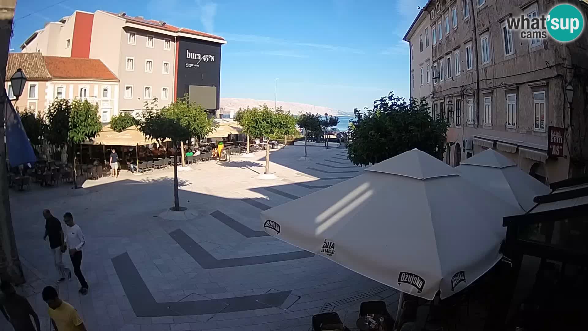 Centar grada Senja – Pavlinski trg – web kamere Dalmacija