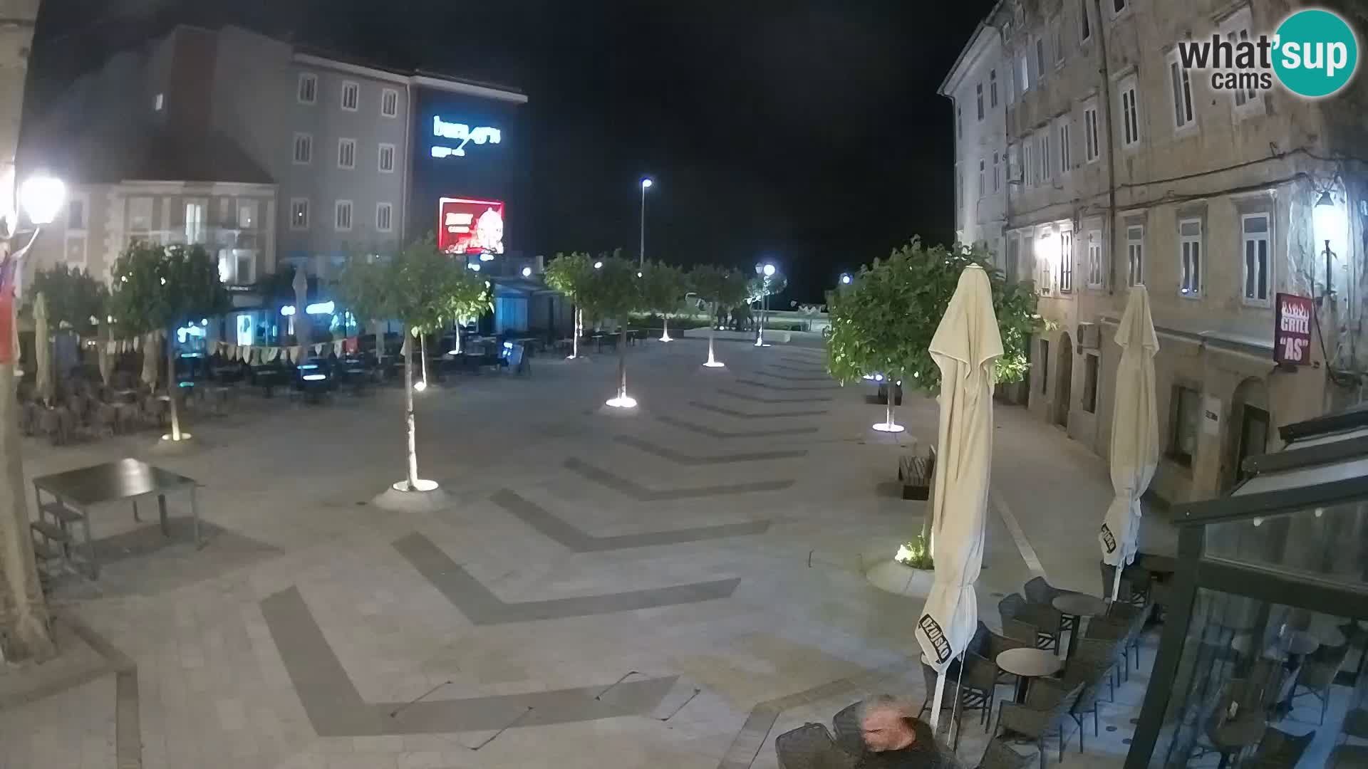 Center mesta Senj – Pavlinski trg – spletne kamere Dalmacija