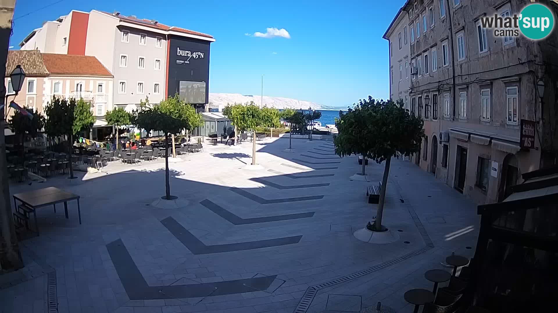 Zentrum der Stadt Senj – Pavlin platz – Live Cam Dalmatia