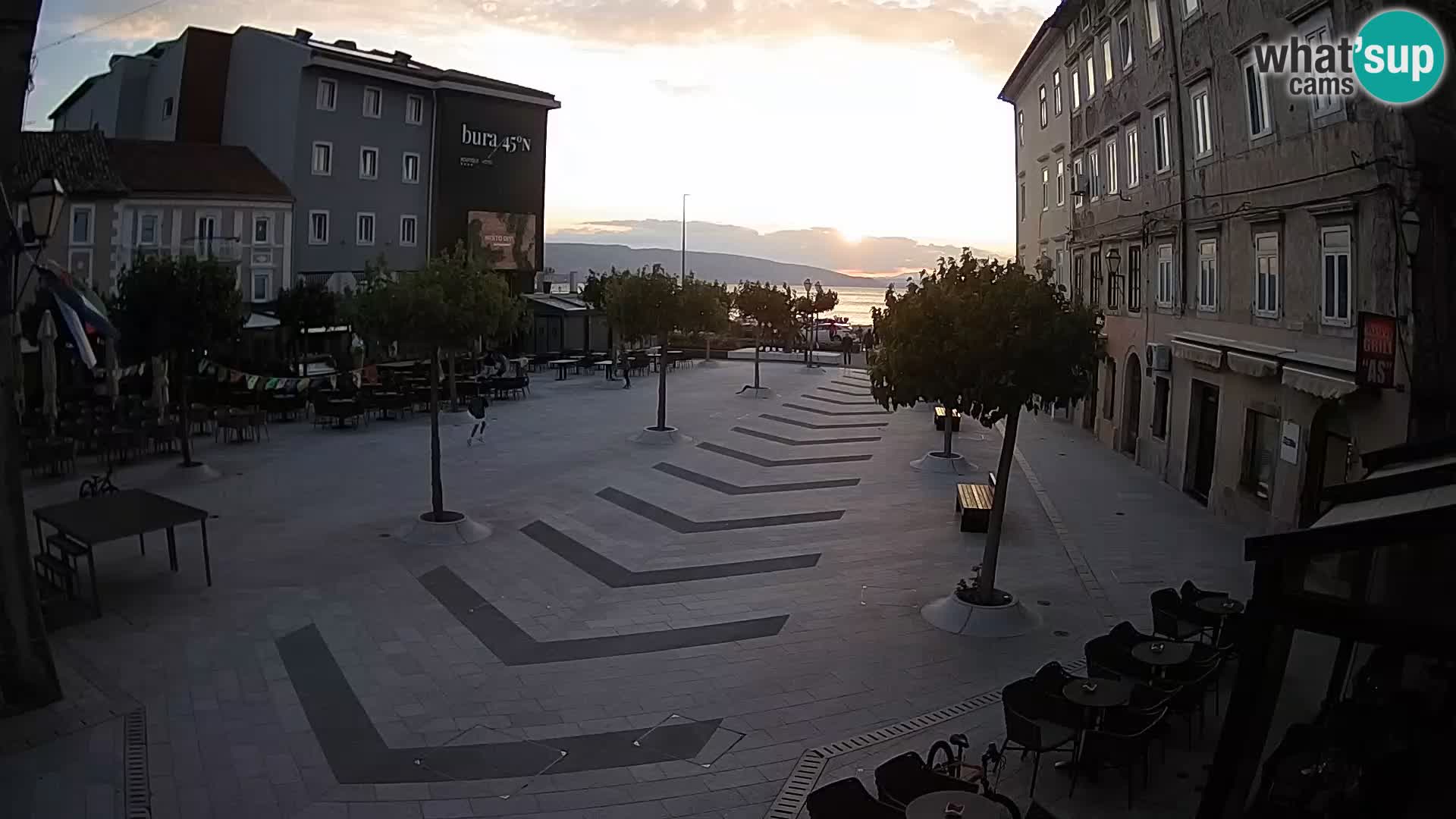 Center mesta Senj – Pavlinski trg – spletne kamere Dalmacija