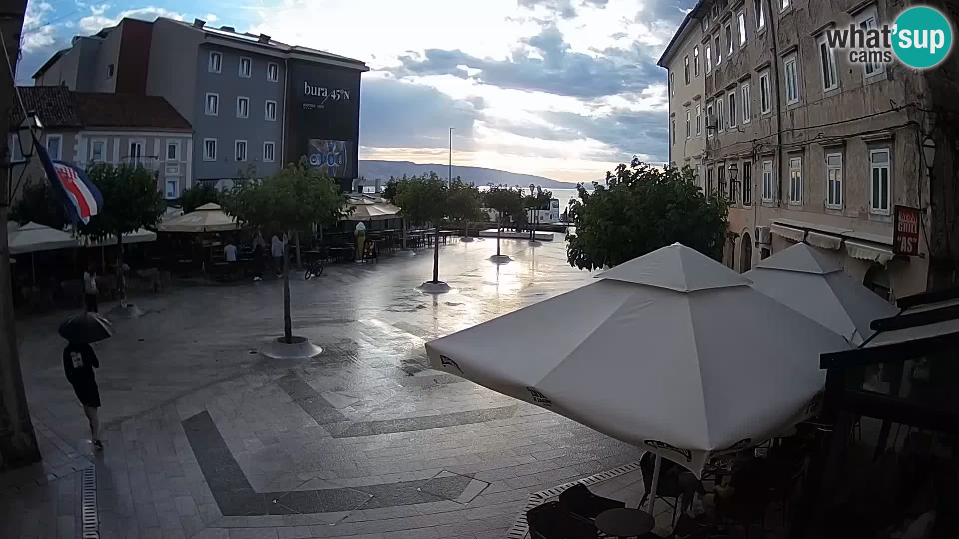 Zentrum der Stadt Senj – Pavlin platz – Live Cam Dalmatia