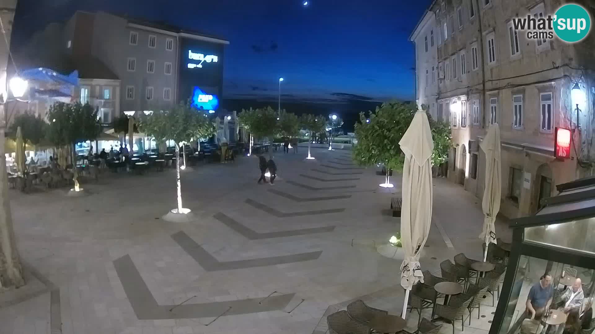 Centar grada Senja – Pavlinski trg – web kamere Dalmacija