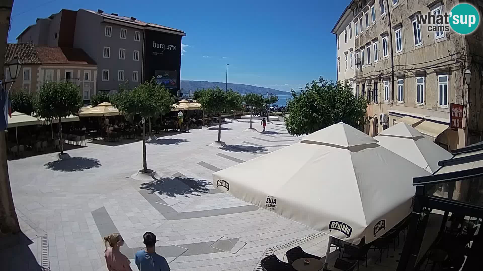 Centar grada Senja – Pavlinski trg – web kamere Dalmacija