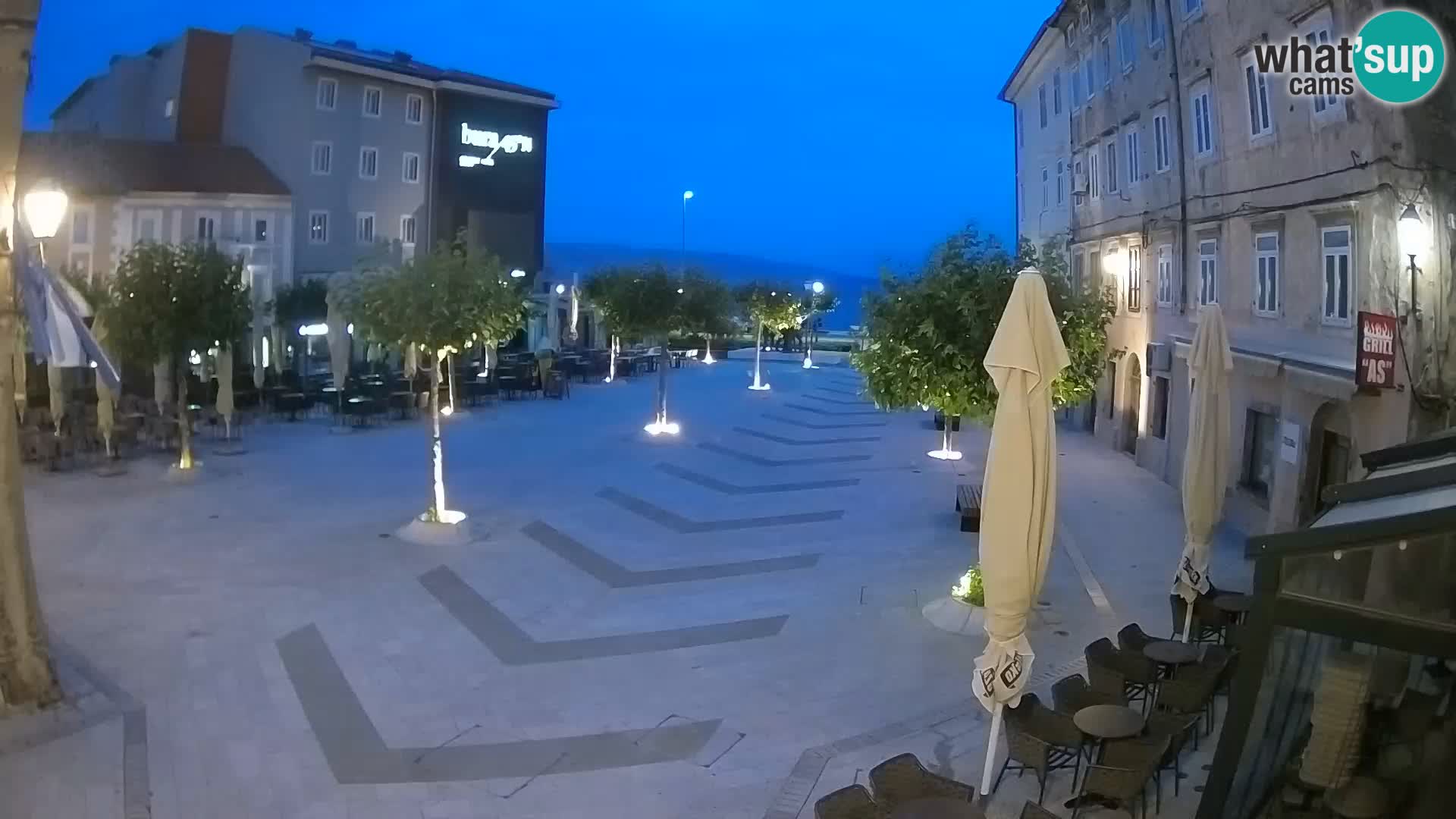 Zentrum der Stadt Senj – Pavlin platz – Live Cam Dalmatia