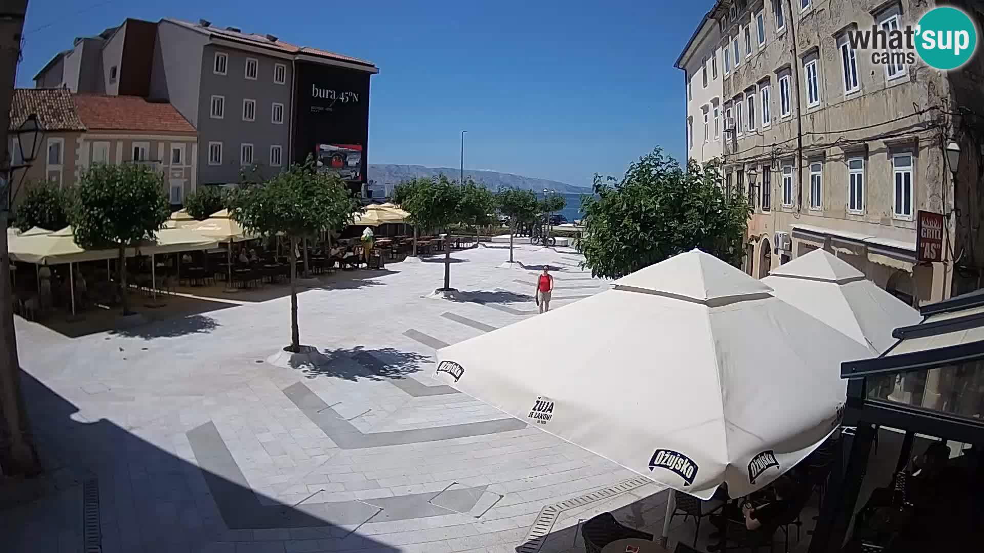 Centar grada Senja – Pavlinski trg – web kamere Dalmacija