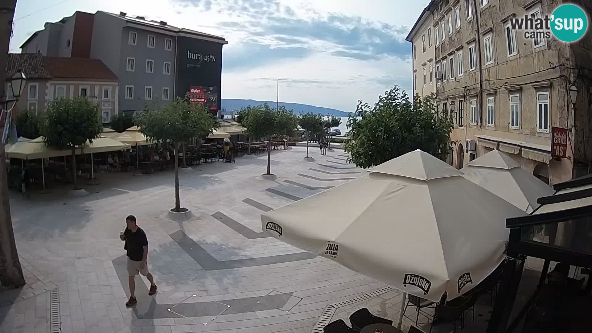 Zentrum der Stadt Senj – Pavlin platz – Live Cam Dalmatia