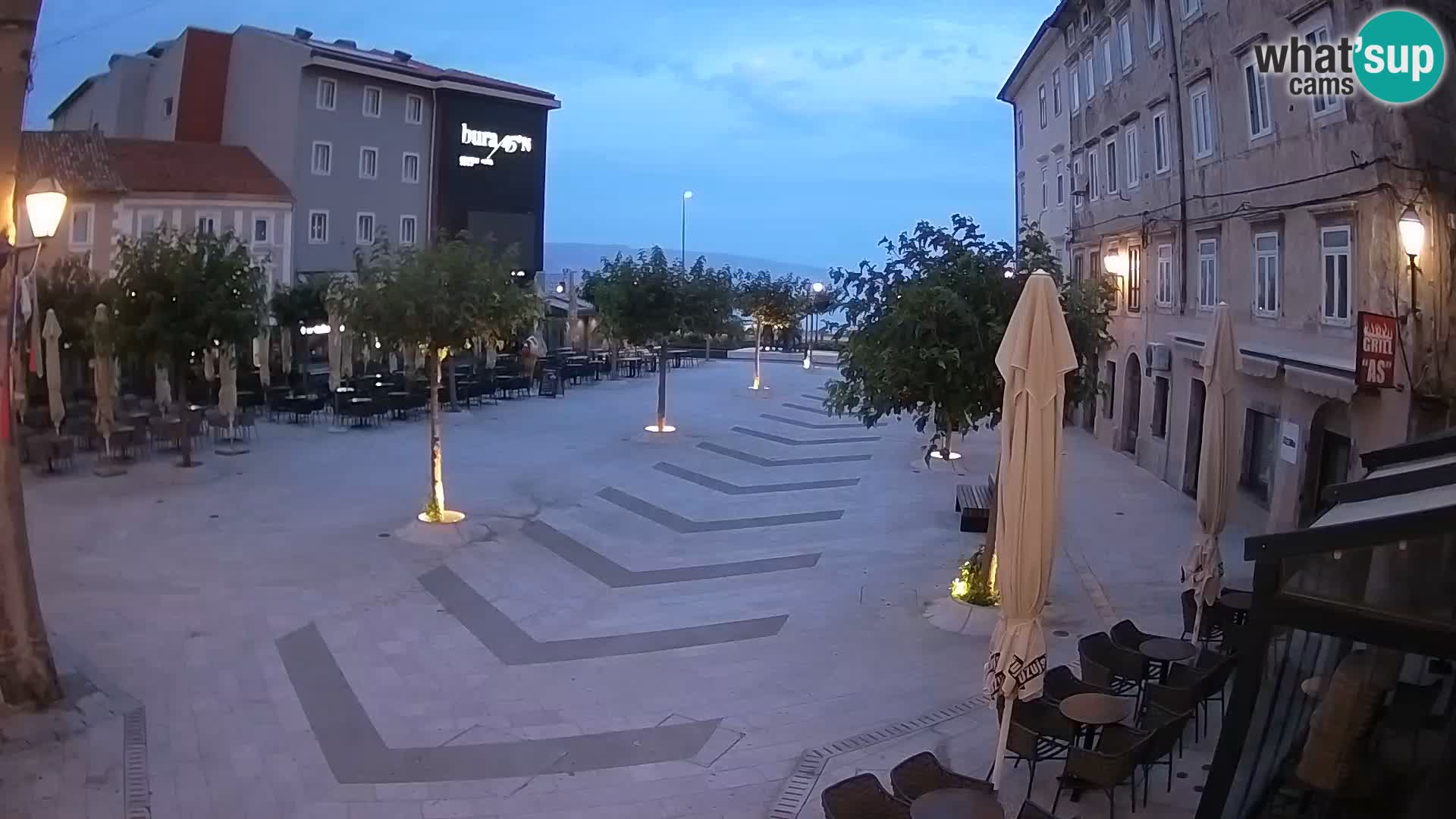 Zentrum der Stadt Senj – Pavlin platz – Live Cam Dalmatia