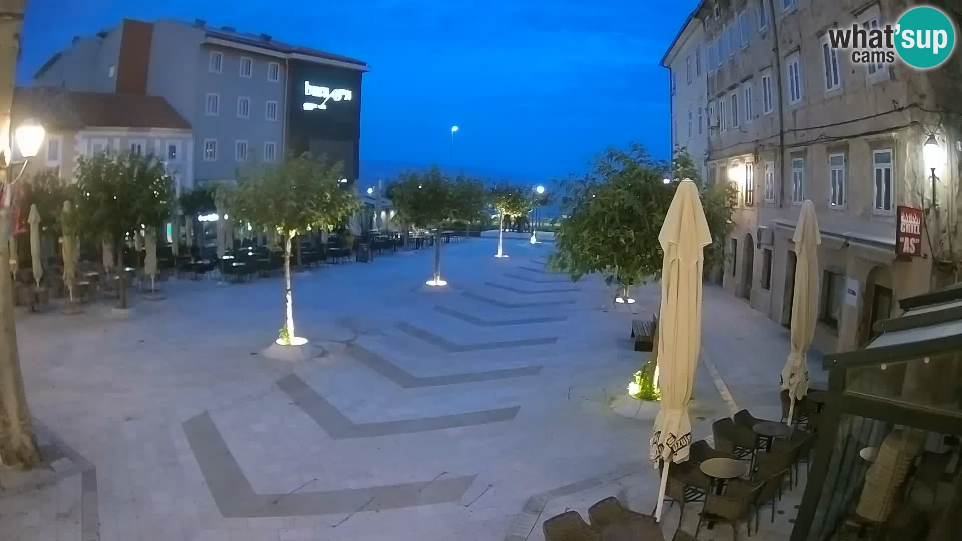 Zentrum der Stadt Senj – Pavlin platz – Live Cam Dalmatia