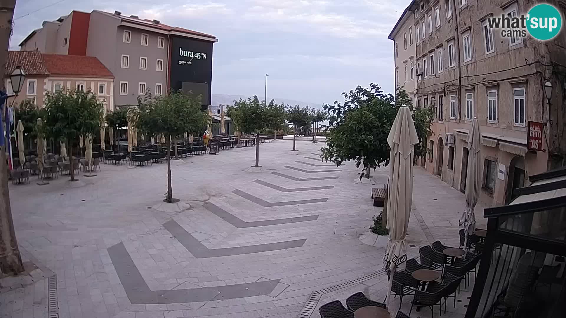 Center mesta Senj – Pavlinski trg – spletne kamere Dalmacija