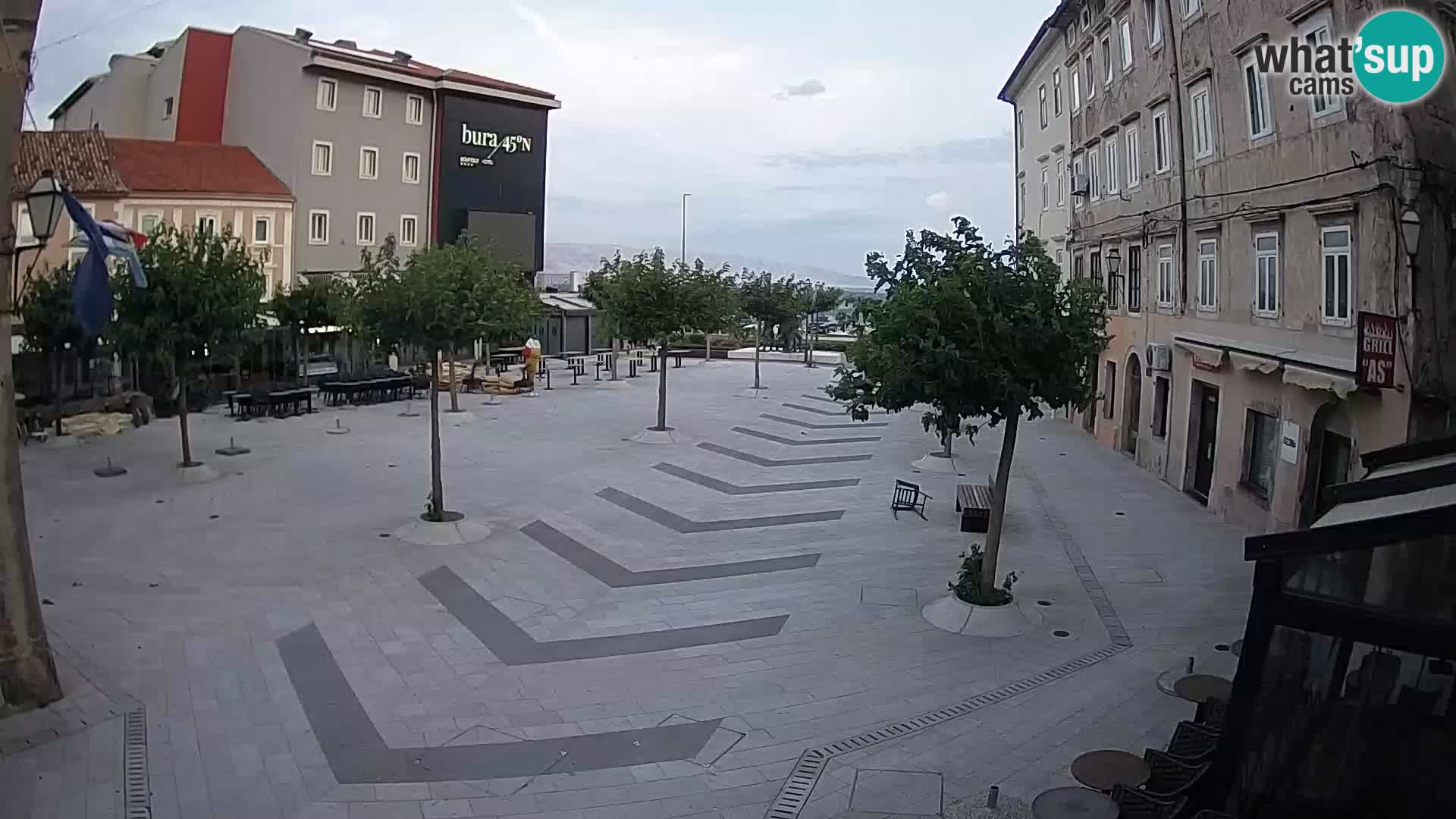 Center mesta Senj – Pavlinski trg – spletne kamere Dalmacija