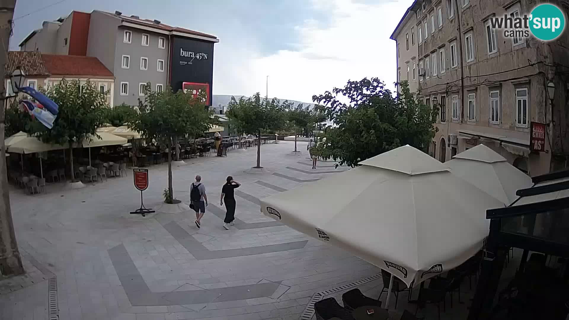 Center mesta Senj – Pavlinski trg – spletne kamere Dalmacija