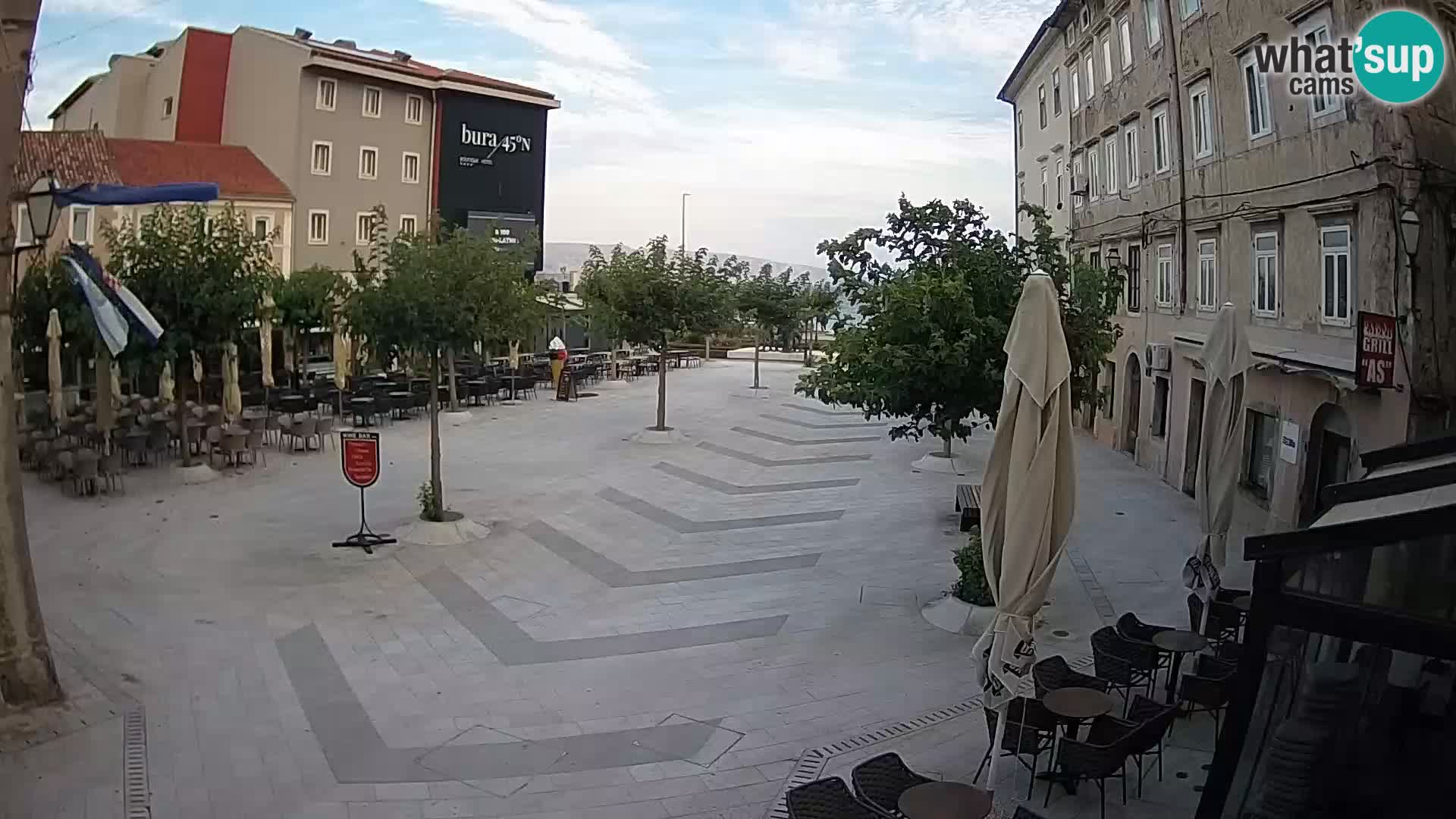 Zentrum der Stadt Senj – Pavlin platz – Live Cam Dalmatia