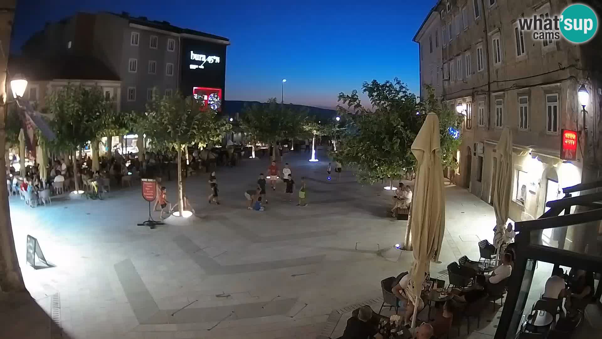 Center mesta Senj – Pavlinski trg – spletne kamere Dalmacija