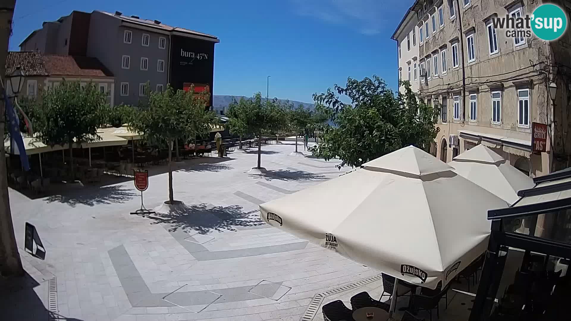 Zentrum der Stadt Senj – Pavlin platz – Live Cam Dalmatia