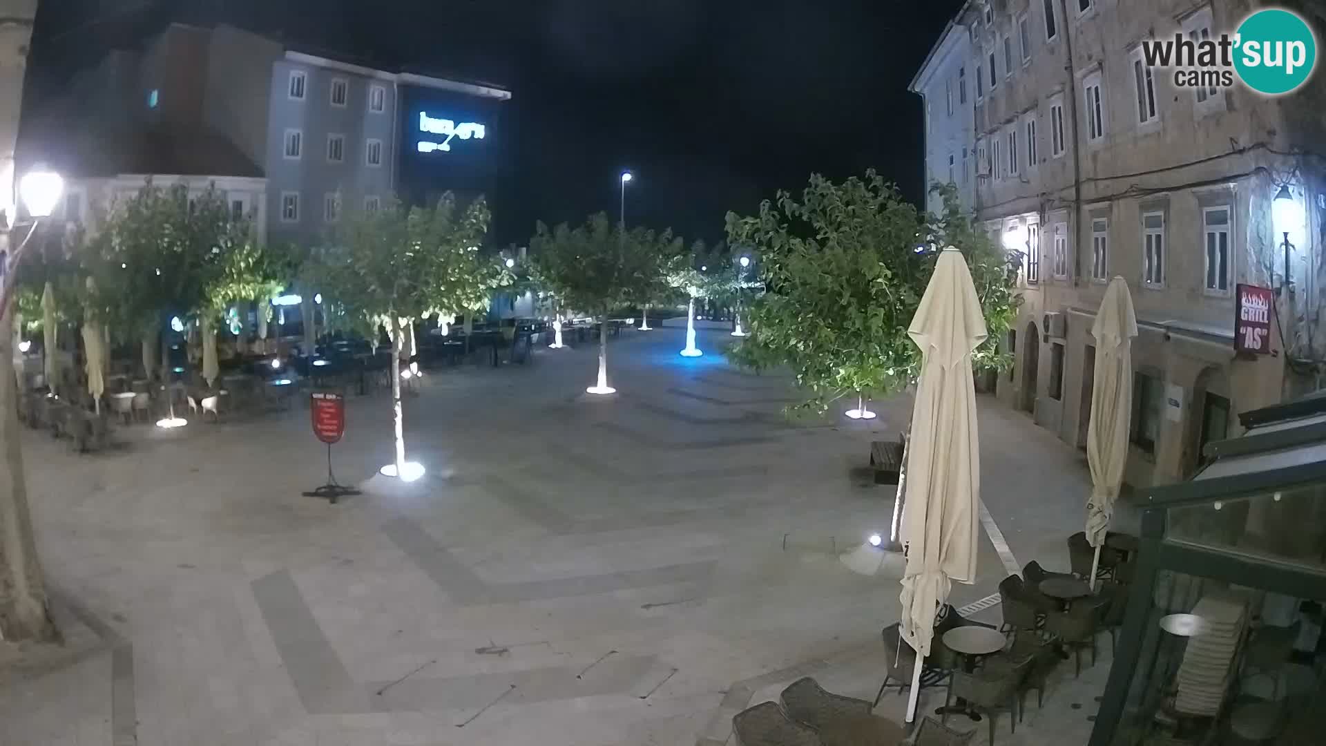Zentrum der Stadt Senj – Pavlin platz – Live Cam Dalmatia