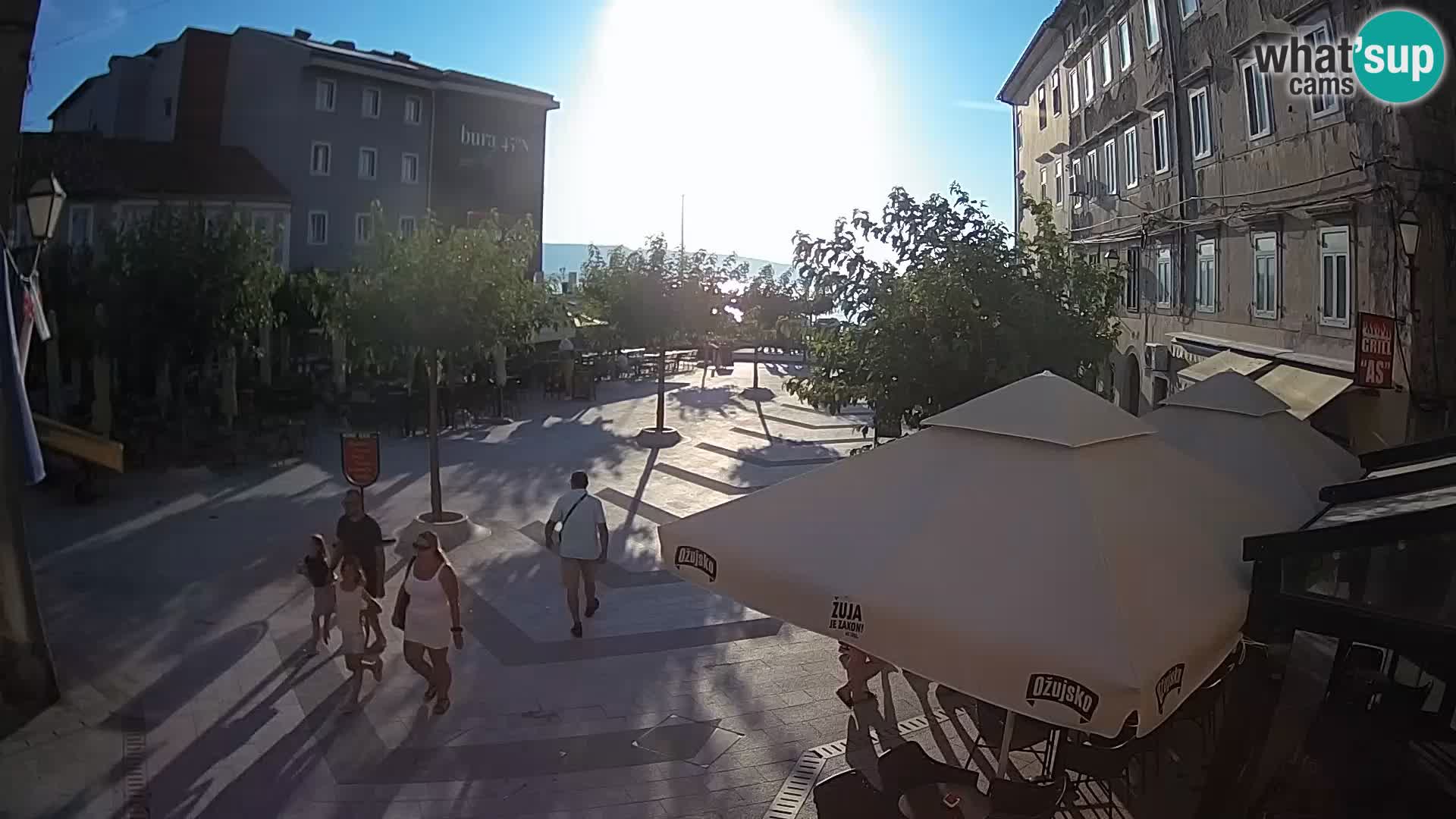 Zentrum der Stadt Senj – Pavlin platz – Live Cam Dalmatia