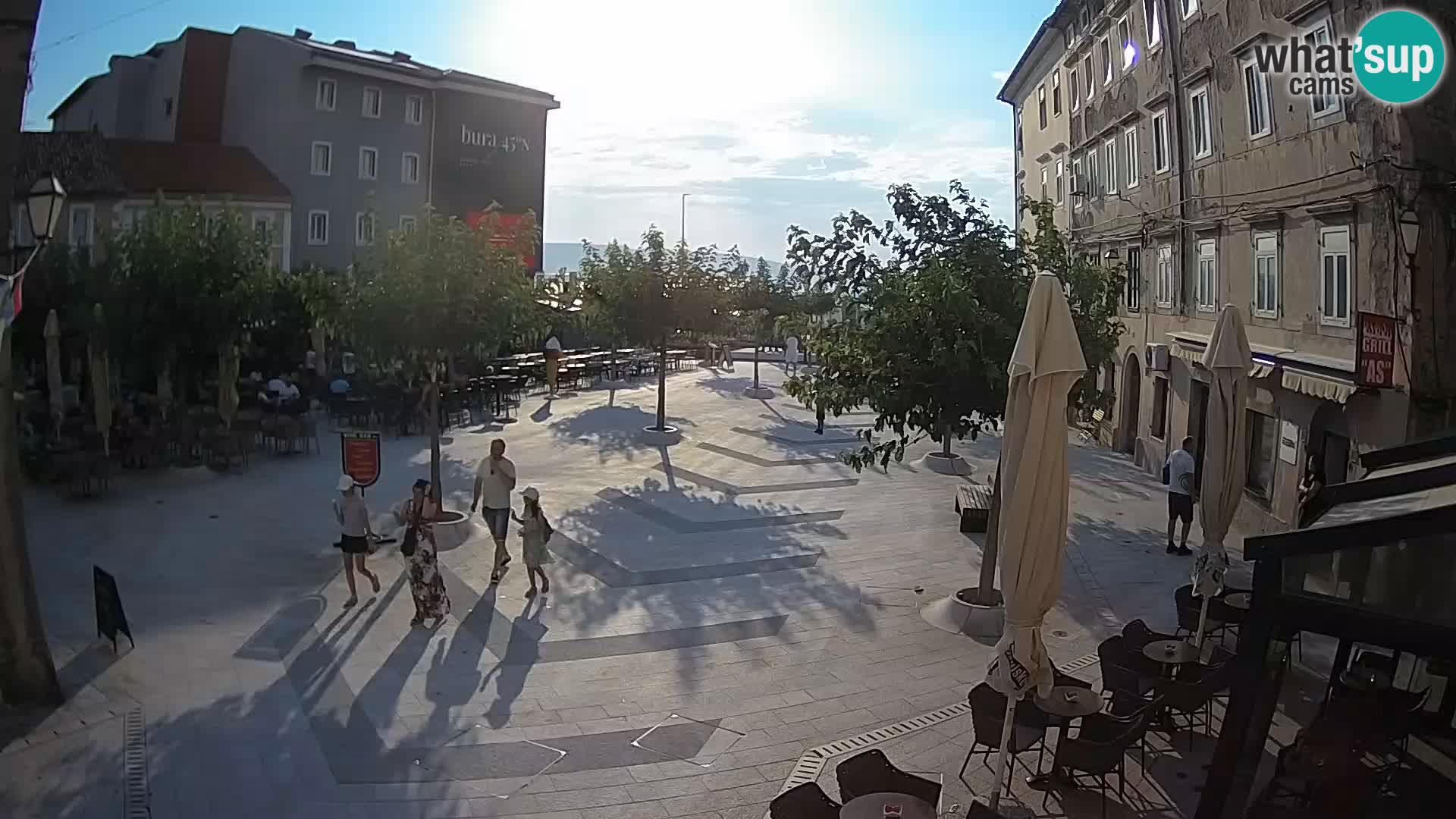 Zentrum der Stadt Senj – Pavlin platz – Live Cam Dalmatia