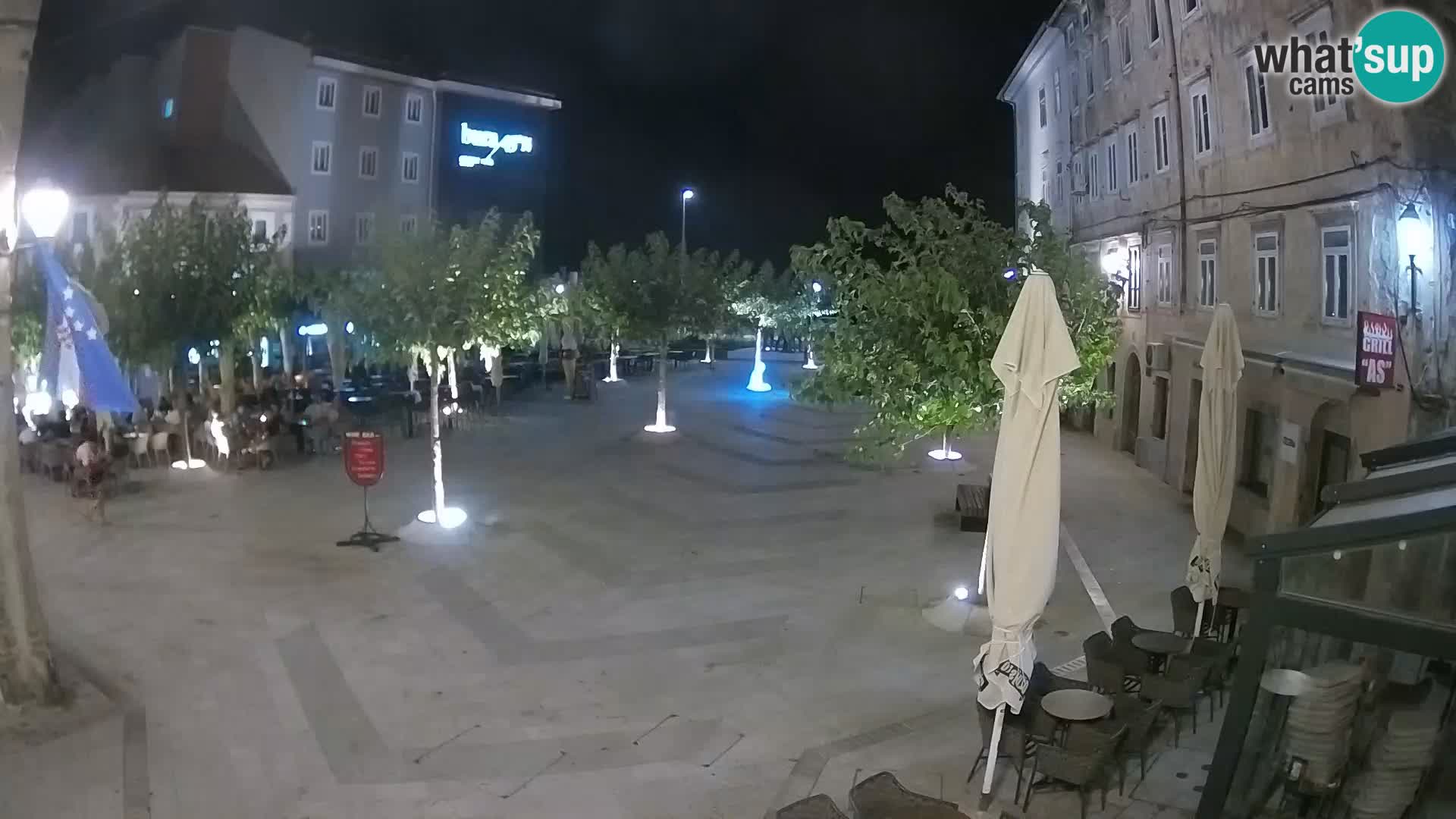 Zentrum der Stadt Senj – Pavlin platz – Live Cam Dalmatia