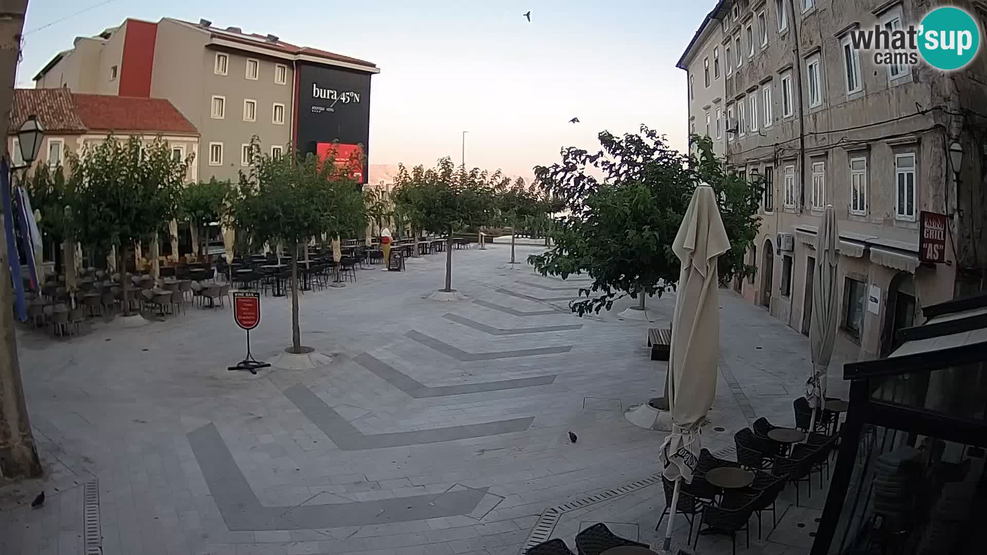 Centro de la ciudad de Senj – plaza Pavlin – Live Cam Dalmacia