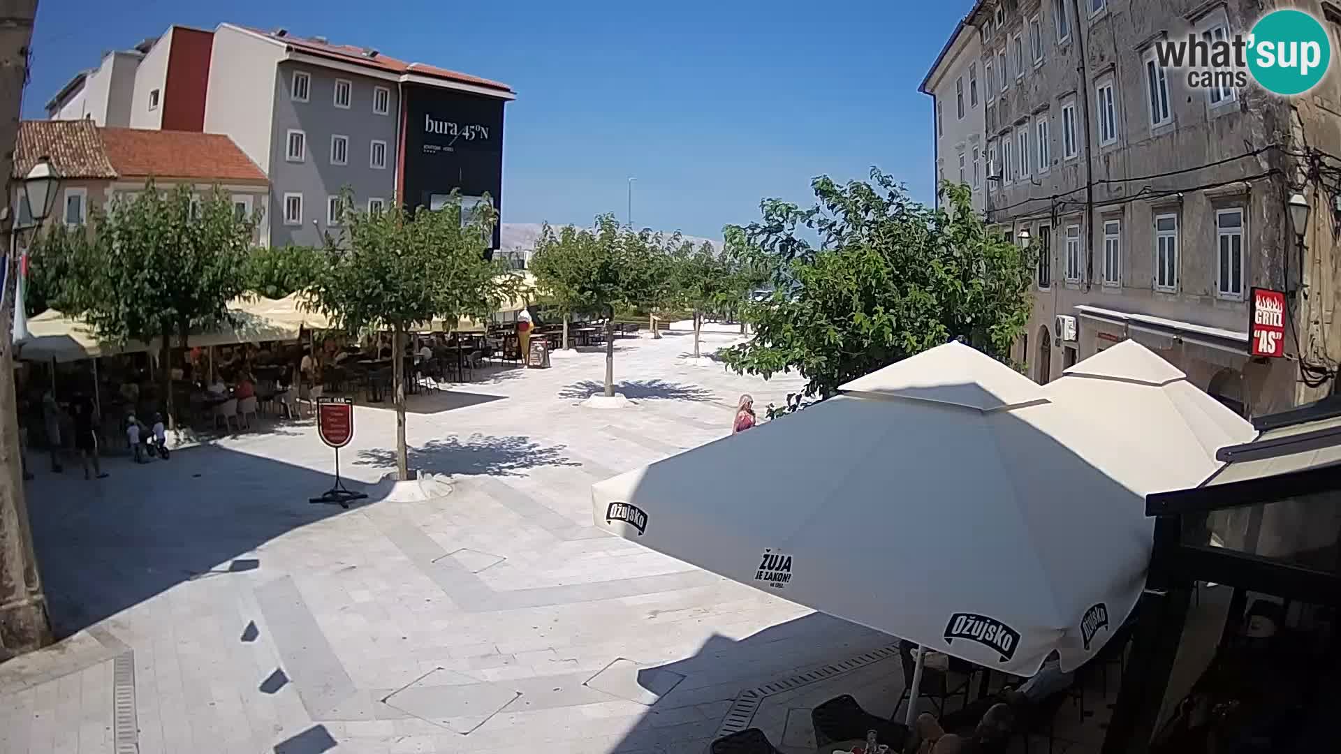 Center mesta Senj – Pavlinski trg – spletne kamere Dalmacija