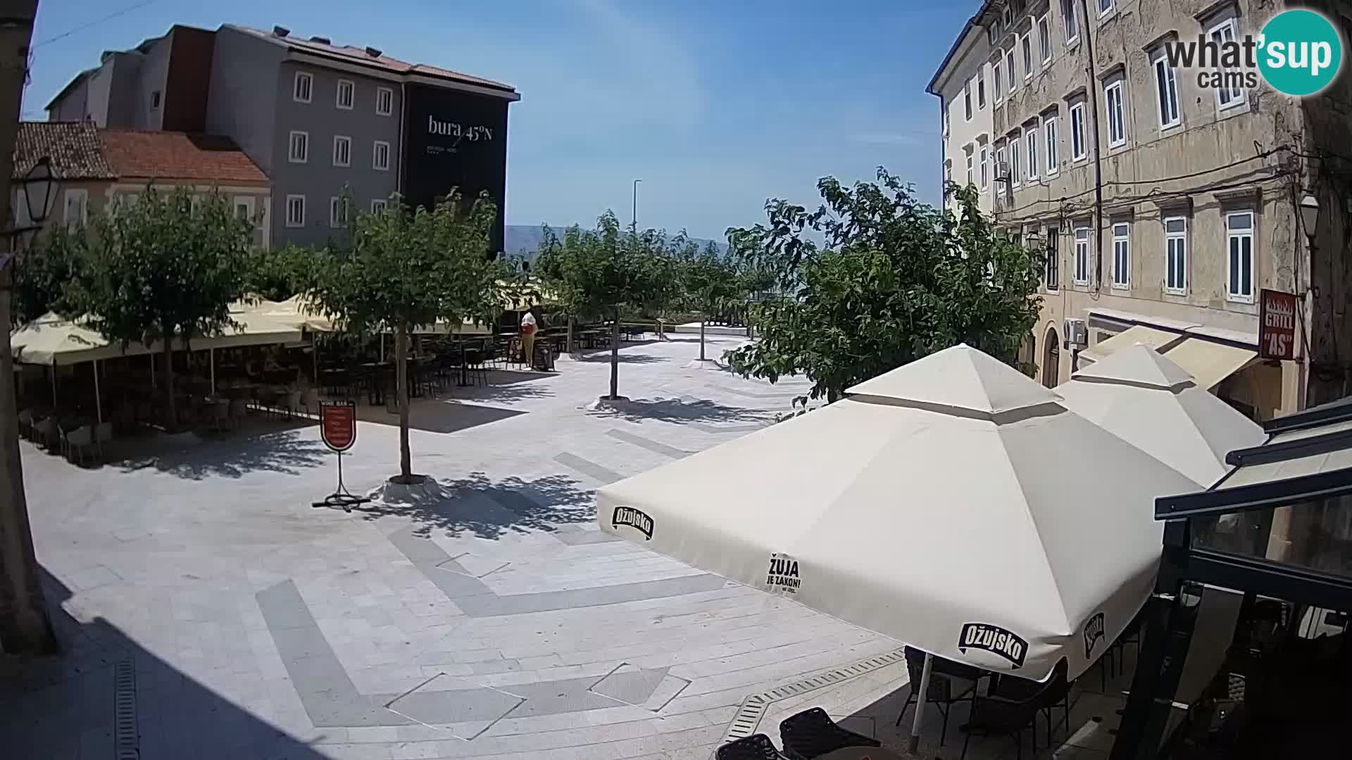 Zentrum der Stadt Senj – Pavlin platz – Live Cam Dalmatia